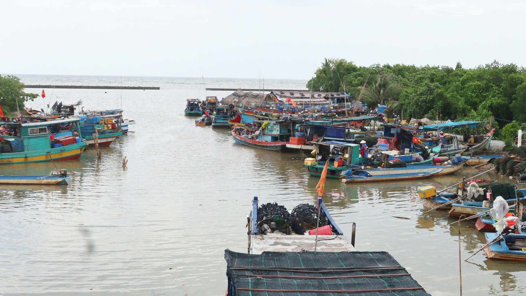 Cà Mau: Thiếu niên 17 tuổi rơi xuống biển tử vong thương tâm- Ảnh 1.
