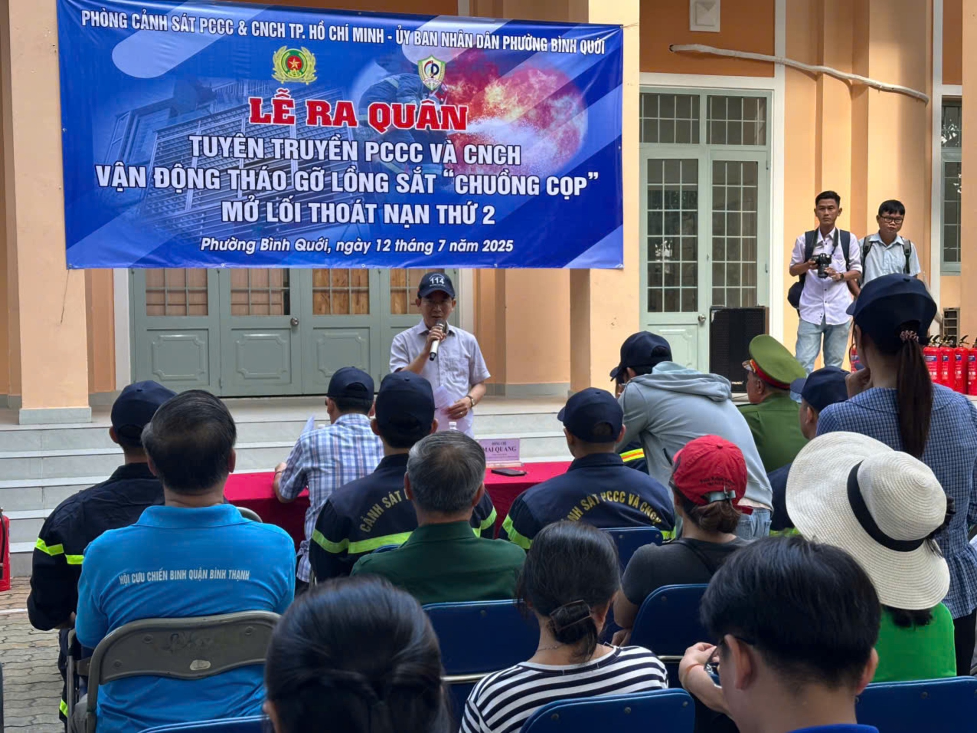 TP.HCM: Tháo gỡ “chuồng cọp” ở chung cư Thanh Đa sau vụ cháy cư xá Độc Lập- Ảnh 1.