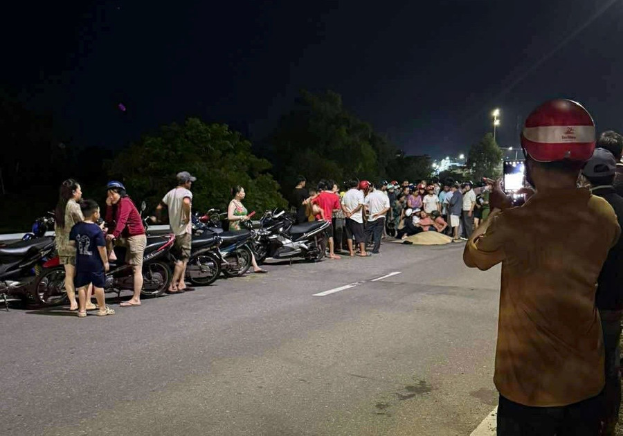 Gia Lai: Một cán bộ công an tử vong khi va chạm với xe tải- Ảnh 1. Gia Lai: Một cán bộ công an tử vong khi va chạm với xe tải- Ảnh 1.