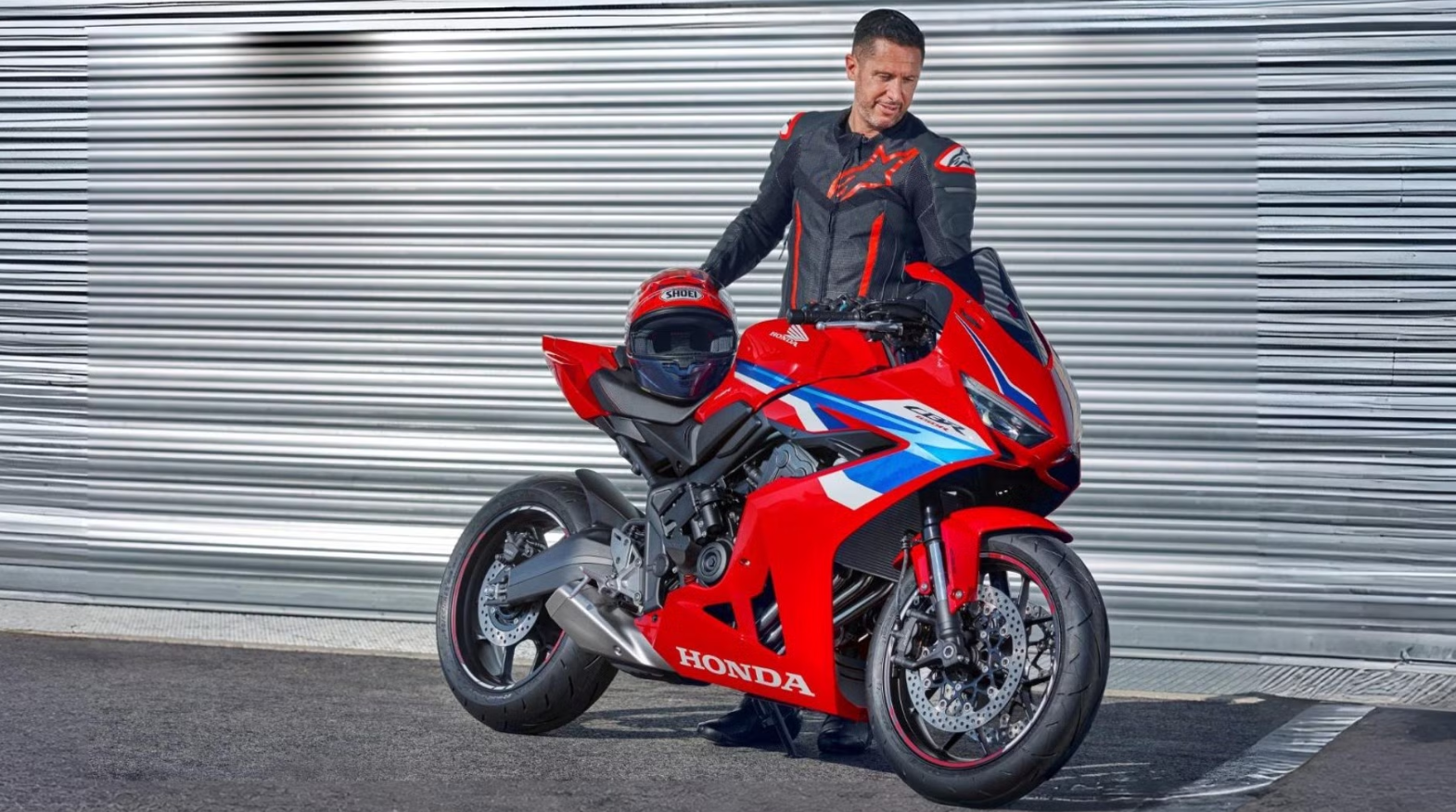 Top 10 mẫu sport bike đáng mua nhất năm 2025- Ảnh 7. Top 10 mẫu sport bike đáng mua nhất năm 2025- Ảnh 7.