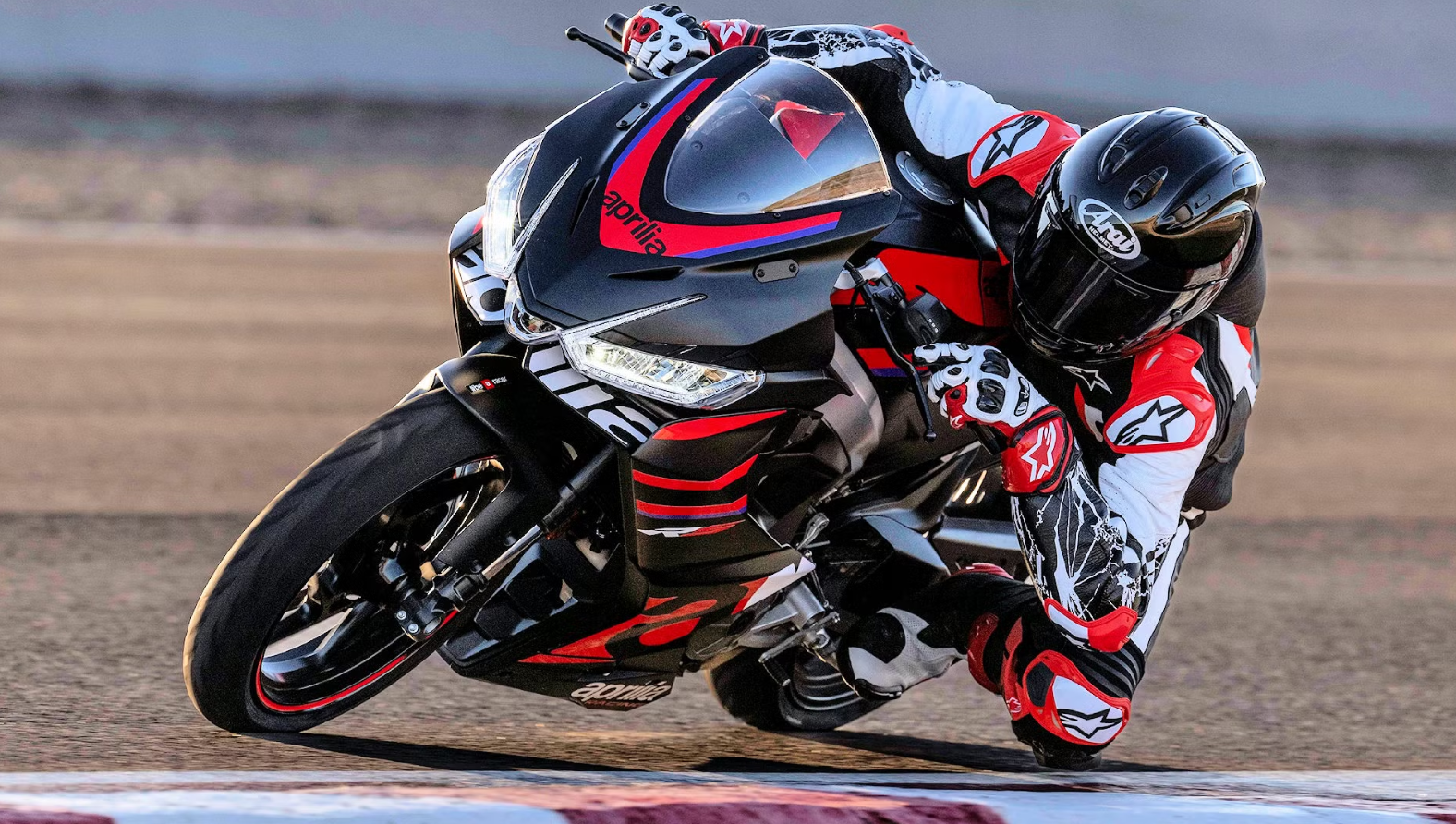 Top 10 mẫu sport bike đáng mua nhất năm 2025- Ảnh 9. Top 10 mẫu sport bike đáng mua nhất năm 2025- Ảnh 9.