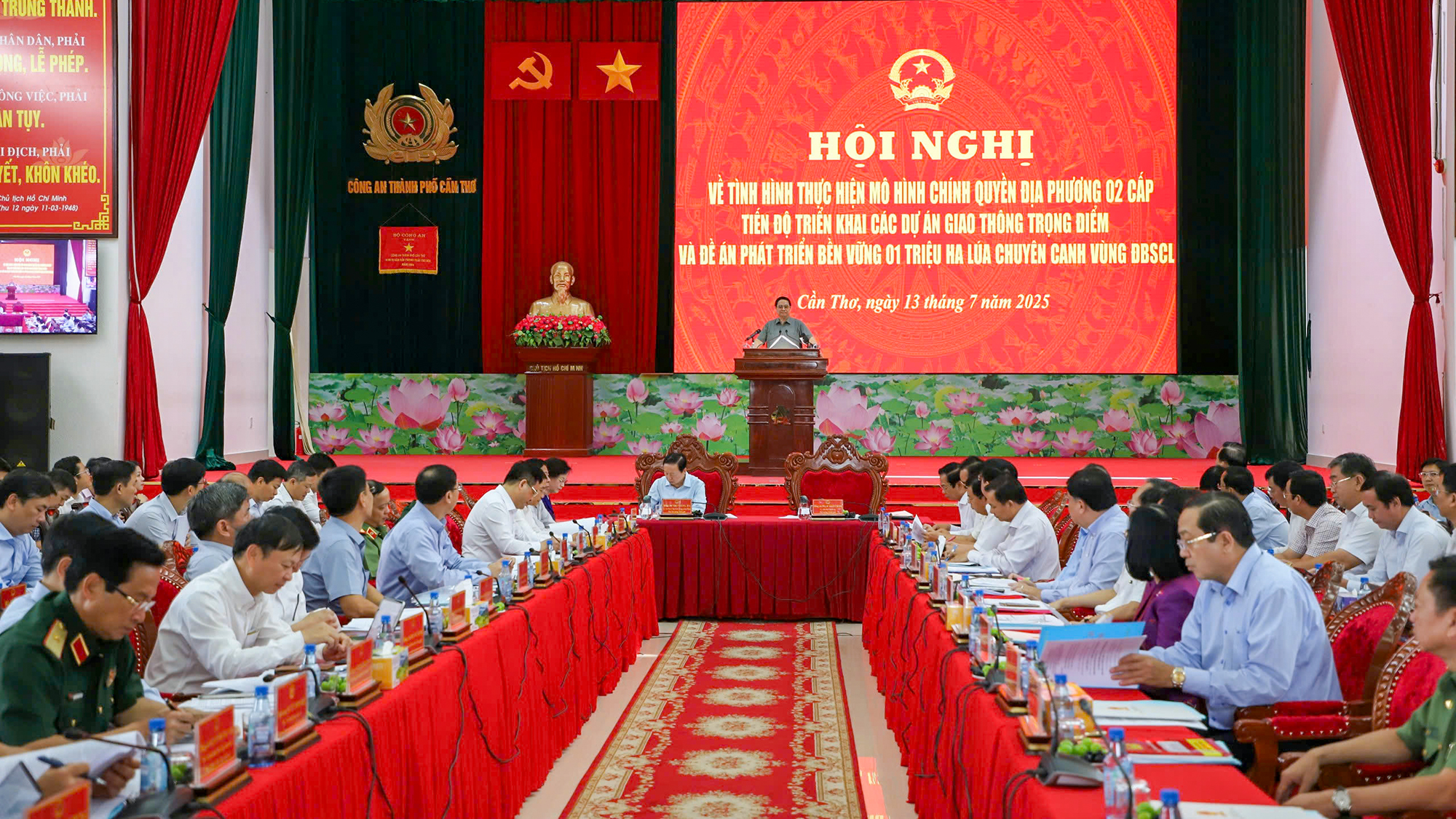 Tiến độ các dự án có kế hoạch hoàn thành năm 2025 đang chuyển biến tích cực- Ảnh 2. Tiến độ các dự án có kế hoạch hoàn thành năm 2025 đang chuyển biến tích cực- Ảnh 2.