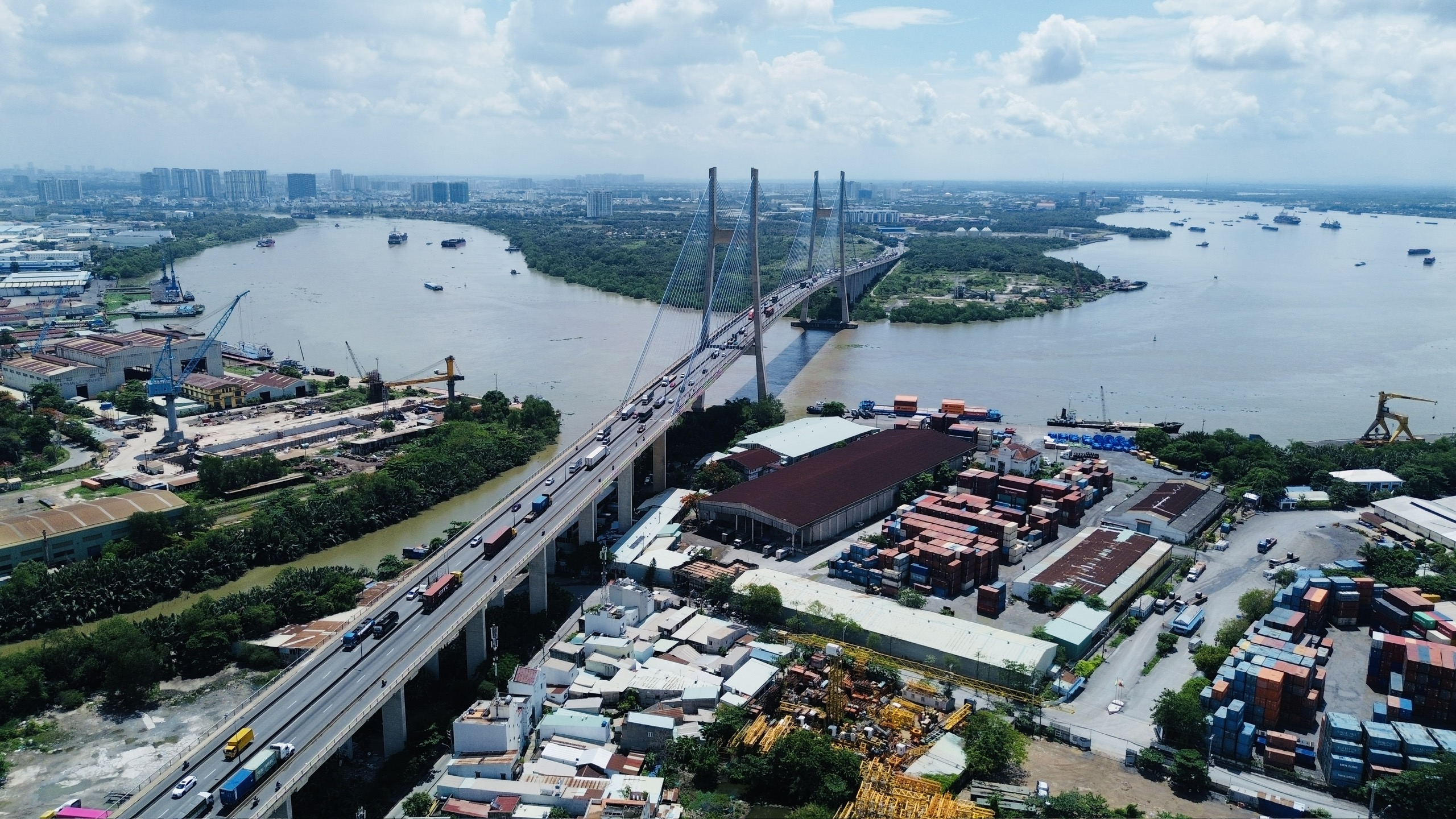 TP.HCM tìm giải pháp giảm ùn tắc khu vực cảng Cát Lái và cầu Phú Mỹ- Ảnh 2. TP.HCM tìm giải pháp giảm ùn tắc khu vực cảng Cát Lái và cầu Phú Mỹ- Ảnh 2.