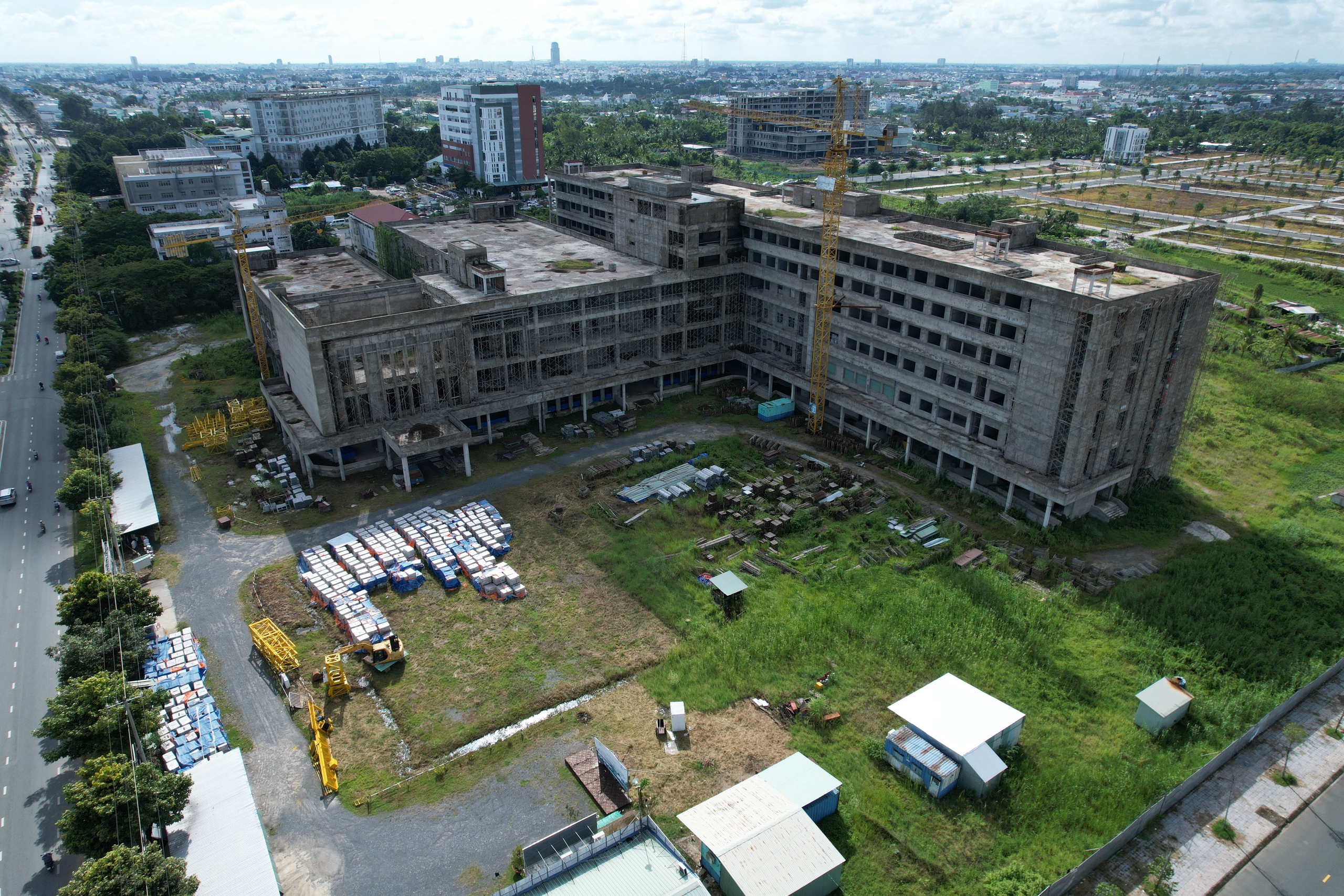 Năm 2026 là phải hoàn thành Bệnh viện Ung bướu TP Cần Thơ- Ảnh 2. Năm 2026 là phải hoàn thành Bệnh viện Ung bướu TP Cần Thơ- Ảnh 2.