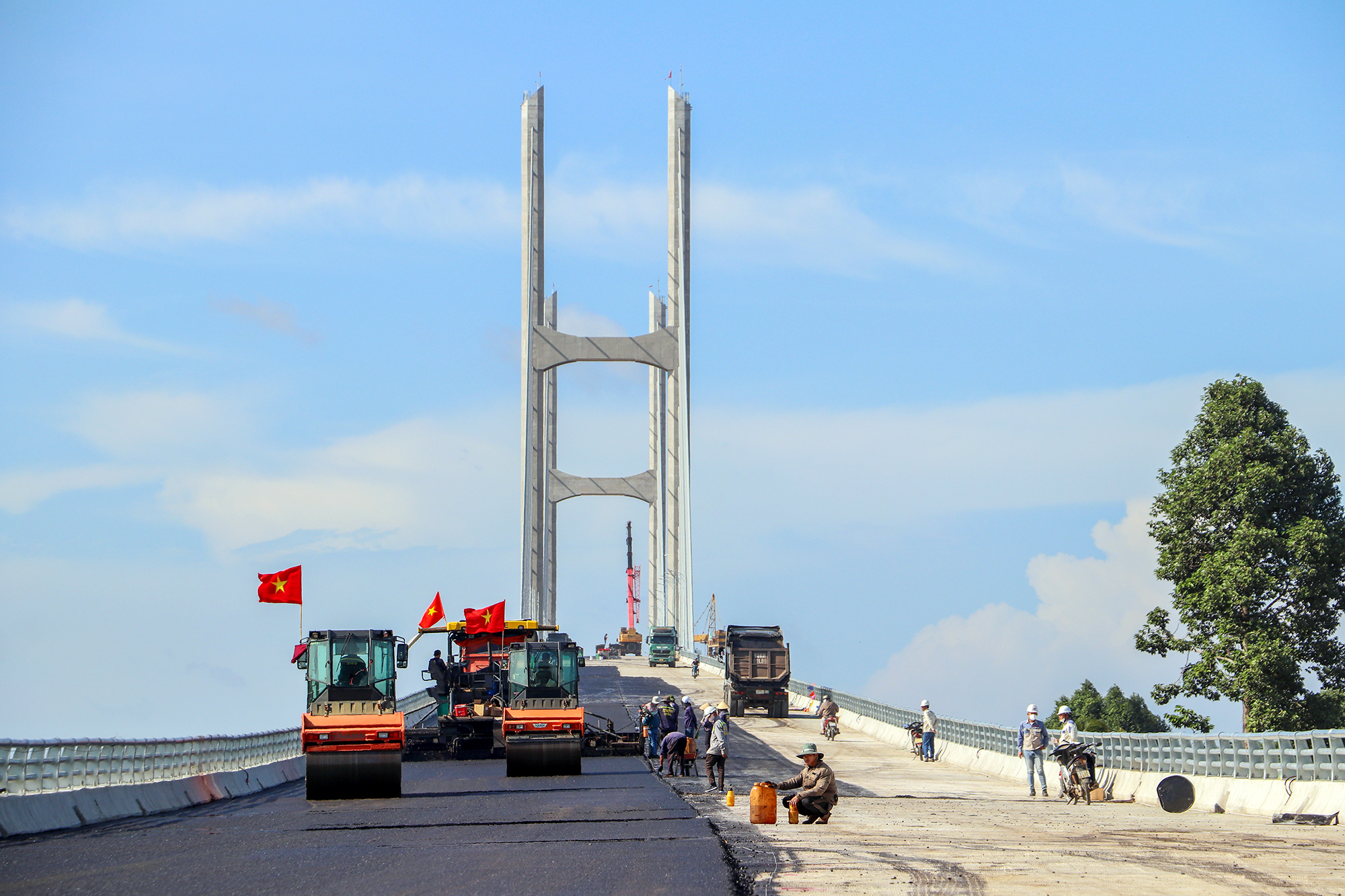 Thủ tướng: Lãnh đạo địa phương phải đi kiểm tra, gỡ khó cho dự án trọng điểm- Ảnh 3.