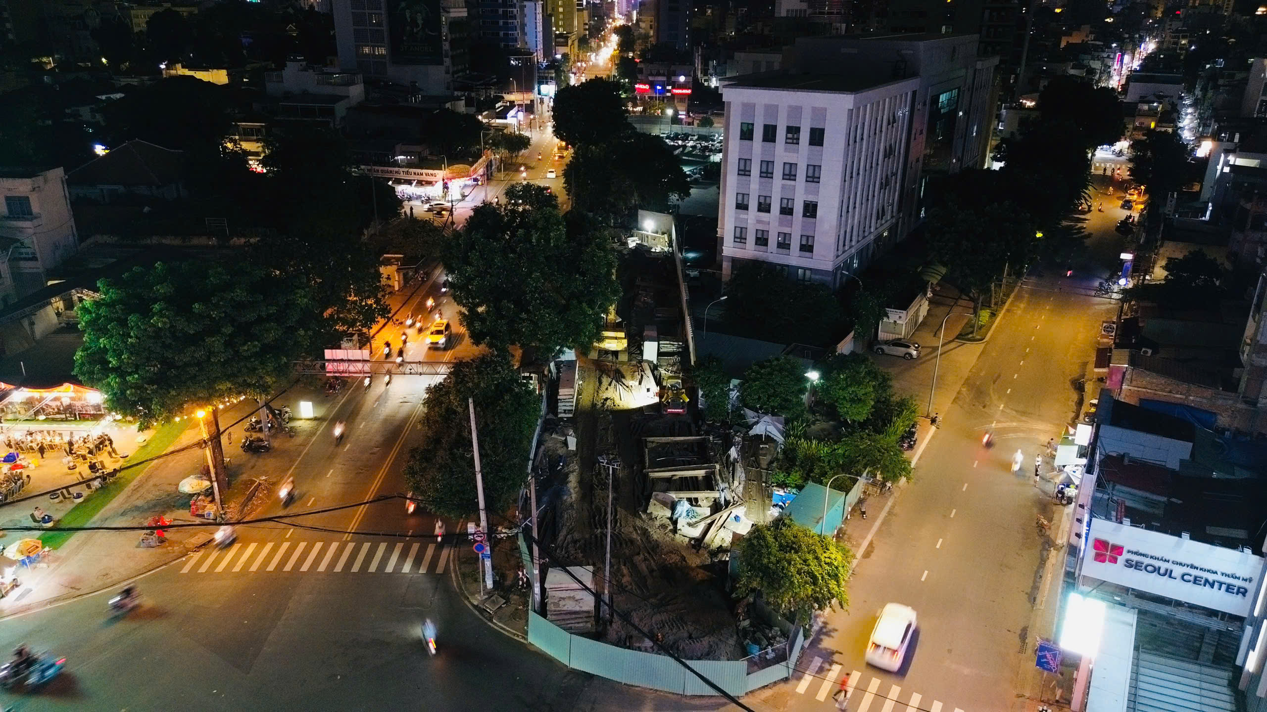 TP.HCM: Di dời hạ tầng đạt 60%, tuyến metro số 2 quyết tâm khởi công trong năm 2025- Ảnh 4. TP.HCM: Di dời hạ tầng đạt 60%, tuyến metro số 2 quyết tâm khởi công trong năm 2025- Ảnh 4.