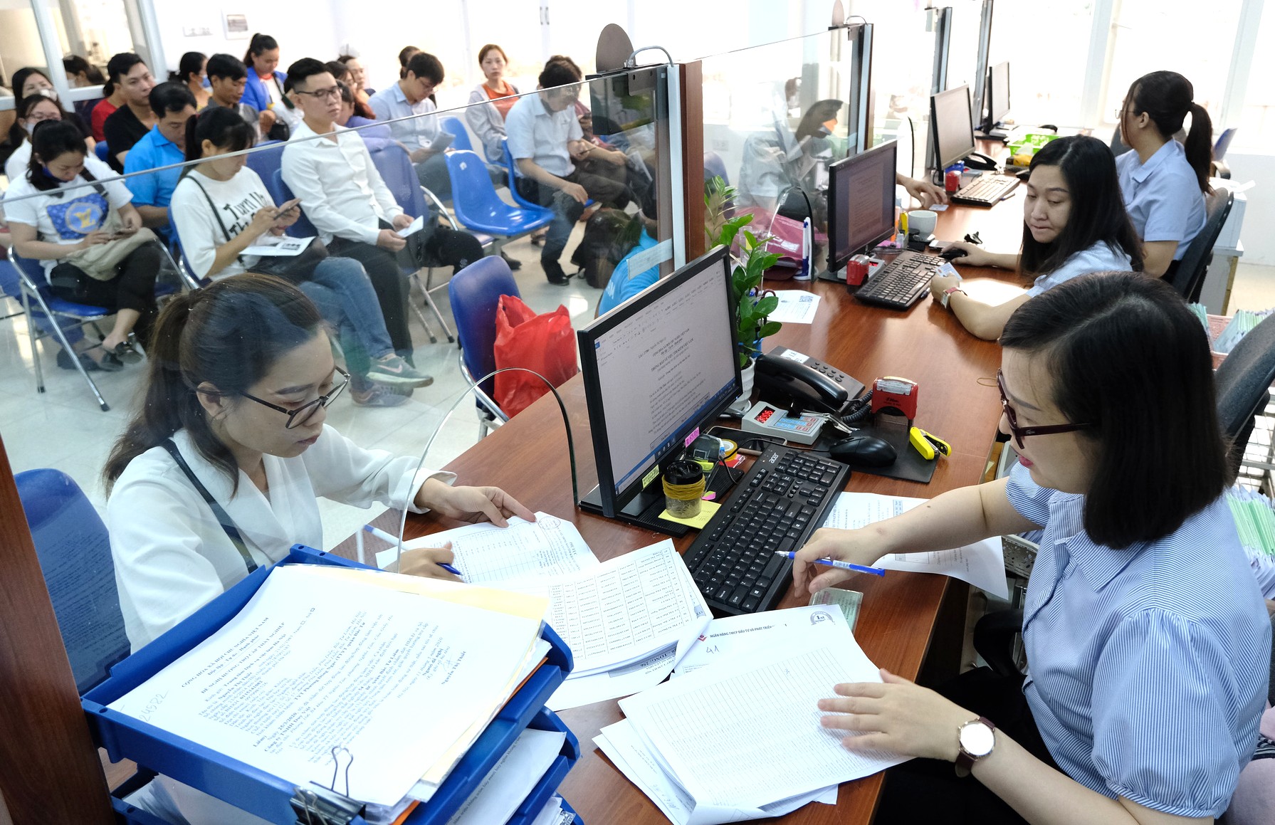 Khan hiếm lao động phổ thông, đặc biệt là công nhân xây dựng- Ảnh 2. IMG_256