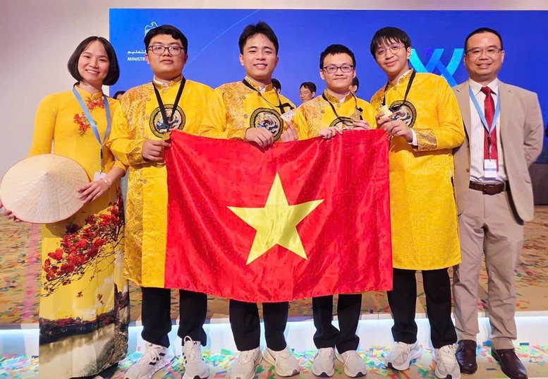 100% thí sinh Việt Nam giành Huy chương Vàng Olympic Hóa học Quốc tế 2025- Ảnh 1. 100% thí sinh Việt Nam giành Huy chương Vàng Olympic Hóa học Quốc tế 2025- Ảnh 1.