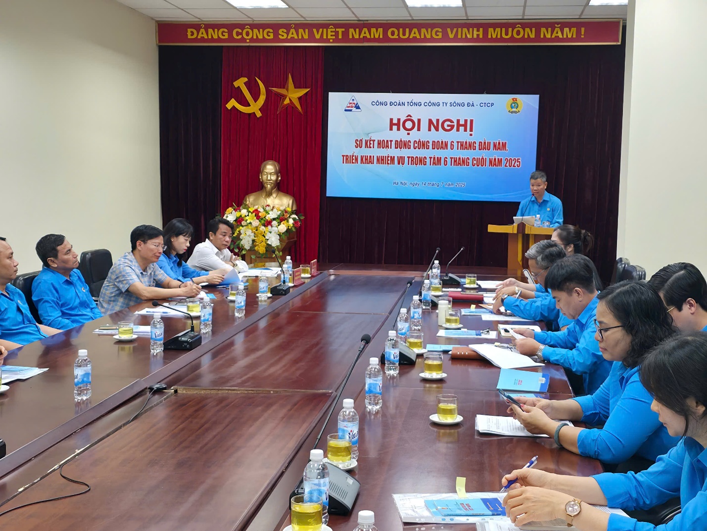 Lan tỏa thi đua, khơi dậy sáng kiến trong lao động sản xuất tại Tổng công ty Sông Đà- Ảnh 1. Lan tỏa thi đua, khơi dậy sáng kiến trong lao động sản xuất tại Tổng công ty Sông Đà- Ảnh 1.