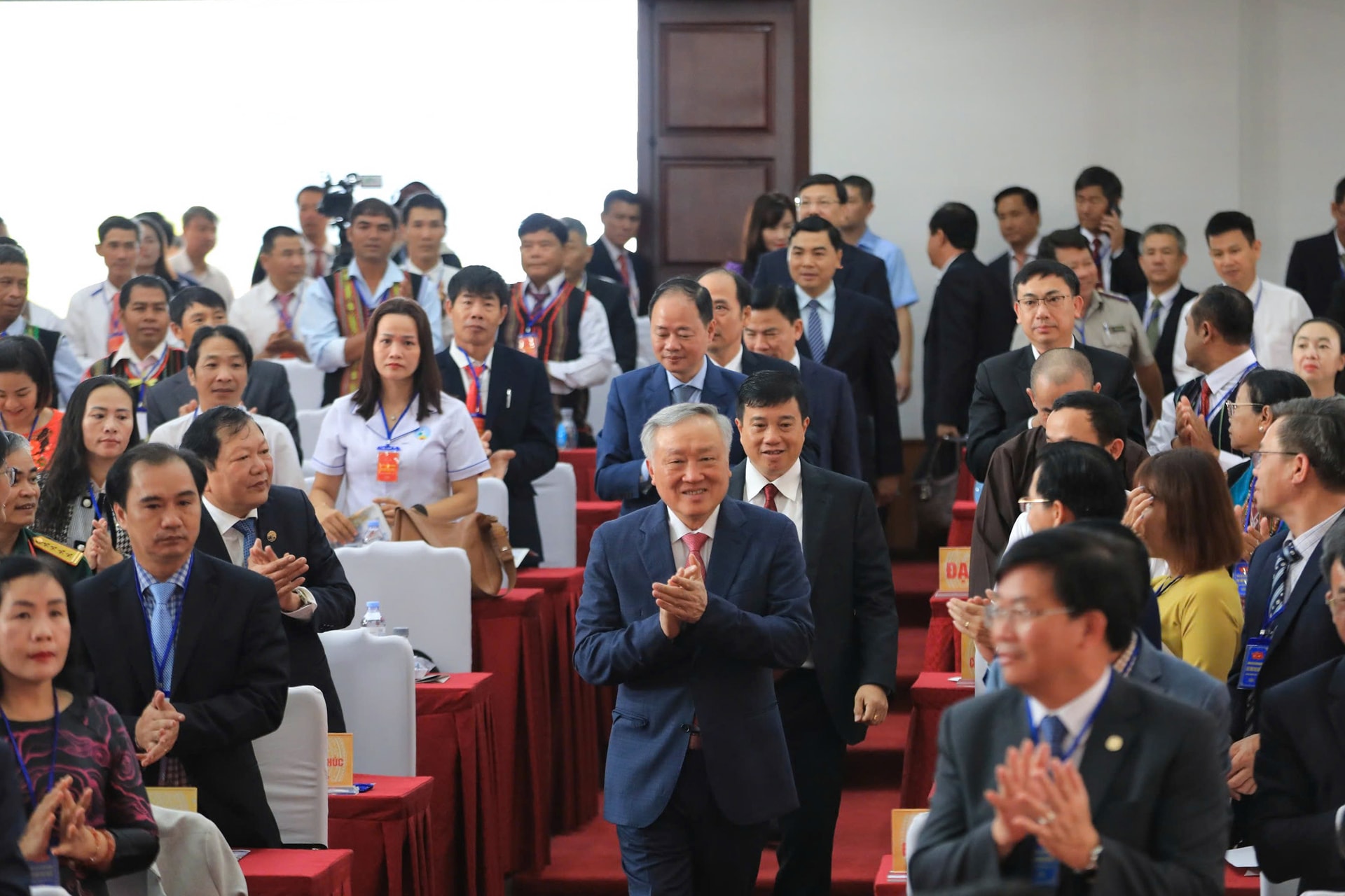 Phó Thủ tướng Thường trực Nguyễn Hòa Bình: 6 tư duy cốt lõi để phục vụ tốt nhân dân- Ảnh 1. Phó Thủ tướng Thường trực Nguyễn Hòa Bình: 6 tư duy cốt lõi để phục vụ tốt nhân dân- Ảnh 1.