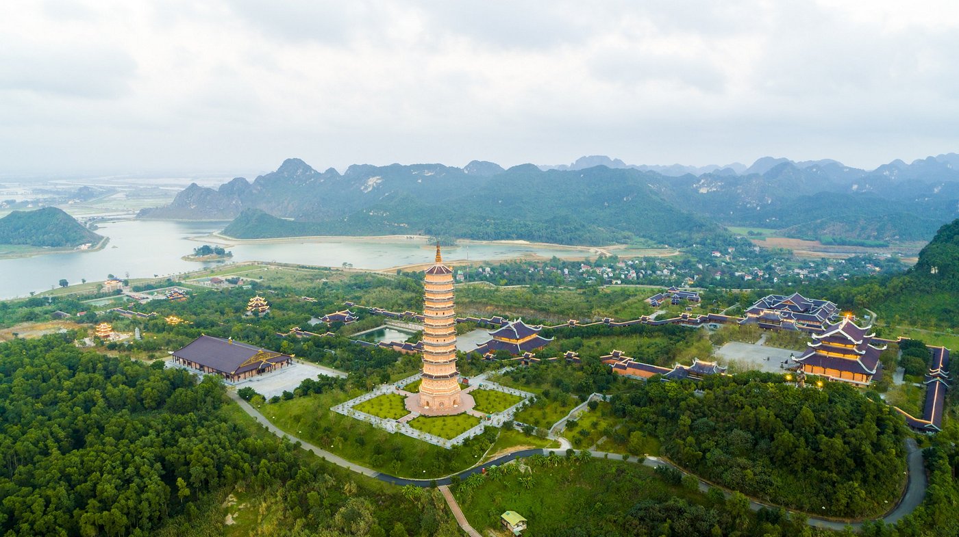 Phó Thủ tướng chỉ đạo nghiên cứu đề xuất xây sân bay tại Ninh Bình- Ảnh 1. Phó Thủ tướng chỉ đạo nghiên cứu đề xuất xây sân bay tại Ninh Bình- Ảnh 1.