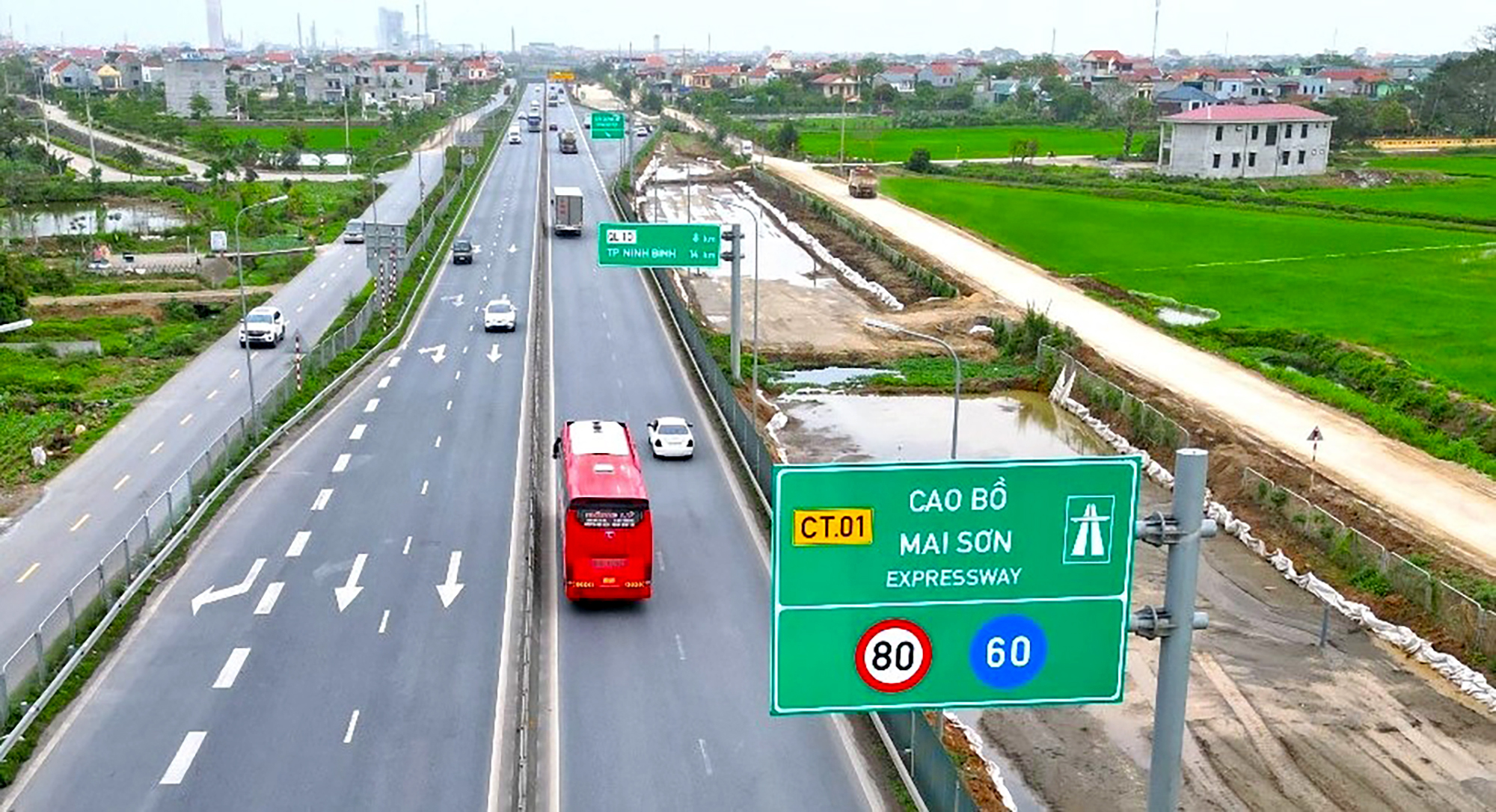 Cân nhắc phương án đầu tư mở rộng cao tốc Bắc - Nam- Ảnh 1. Cân nhắc phương án đầu tư mở rộng cao tốc Bắc - Nam- Ảnh 1.