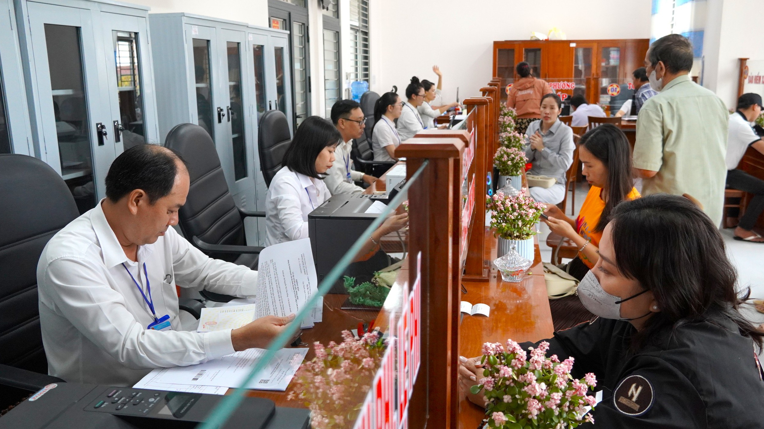 Sau hai tuần vận hành, chính quyền hai cấp ở Cà Mau hoạt động ổn định- Ảnh 2. Sau hai tuần vận hành, chính quyền hai cấp ở Cà Mau hoạt động ổn định- Ảnh 2.