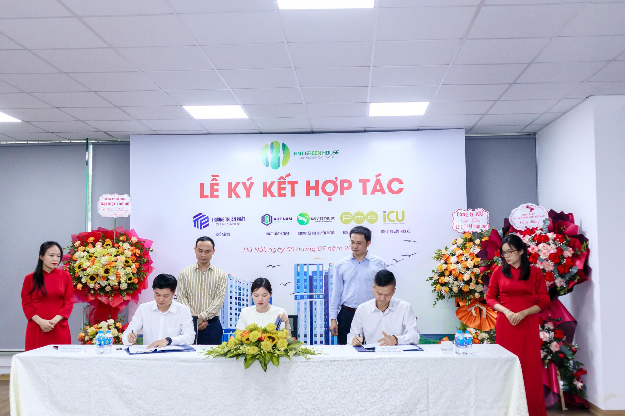 Công ty CP Xây dựng bất động sản Việt Nam ký hợp tác dự án nhà ở xã hội HNT Green House- Ảnh 2.