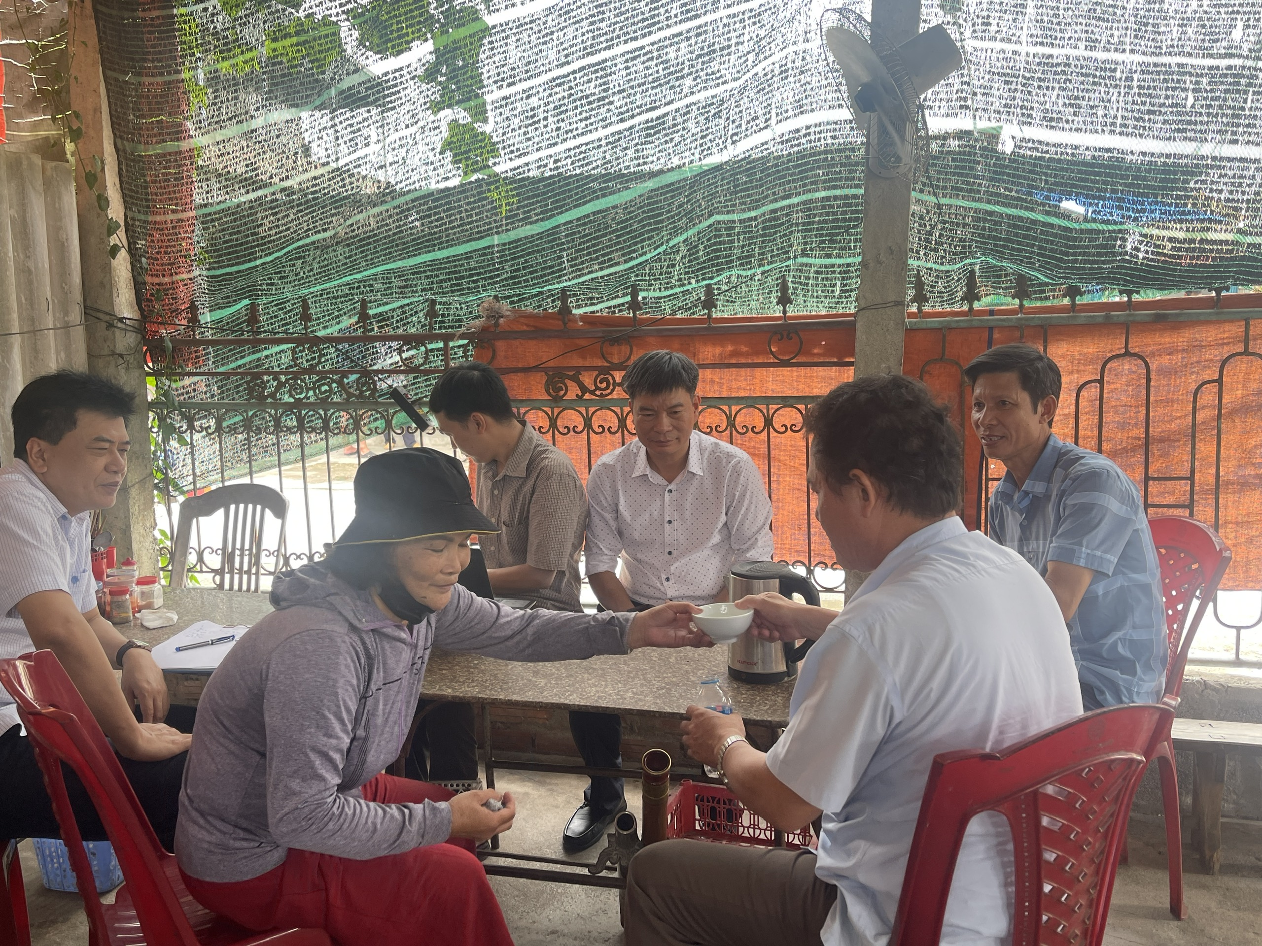 Sở Y tế Hưng Yên xác minh vụ việc 2 người tử vong sau khi ăn tiết canh, lòng lợn- Ảnh 1. Sở Y tế Hưng Yên xác minh vụ việc 2 người tử vong sau khi ăn tiết canh, lòng lợn- Ảnh 1.