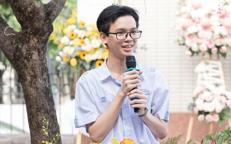 Chân dung thủ khoa 30/30 Khối B: Hành trình 'đi xa để mơ cao' và bí quyết tự học độc đáo