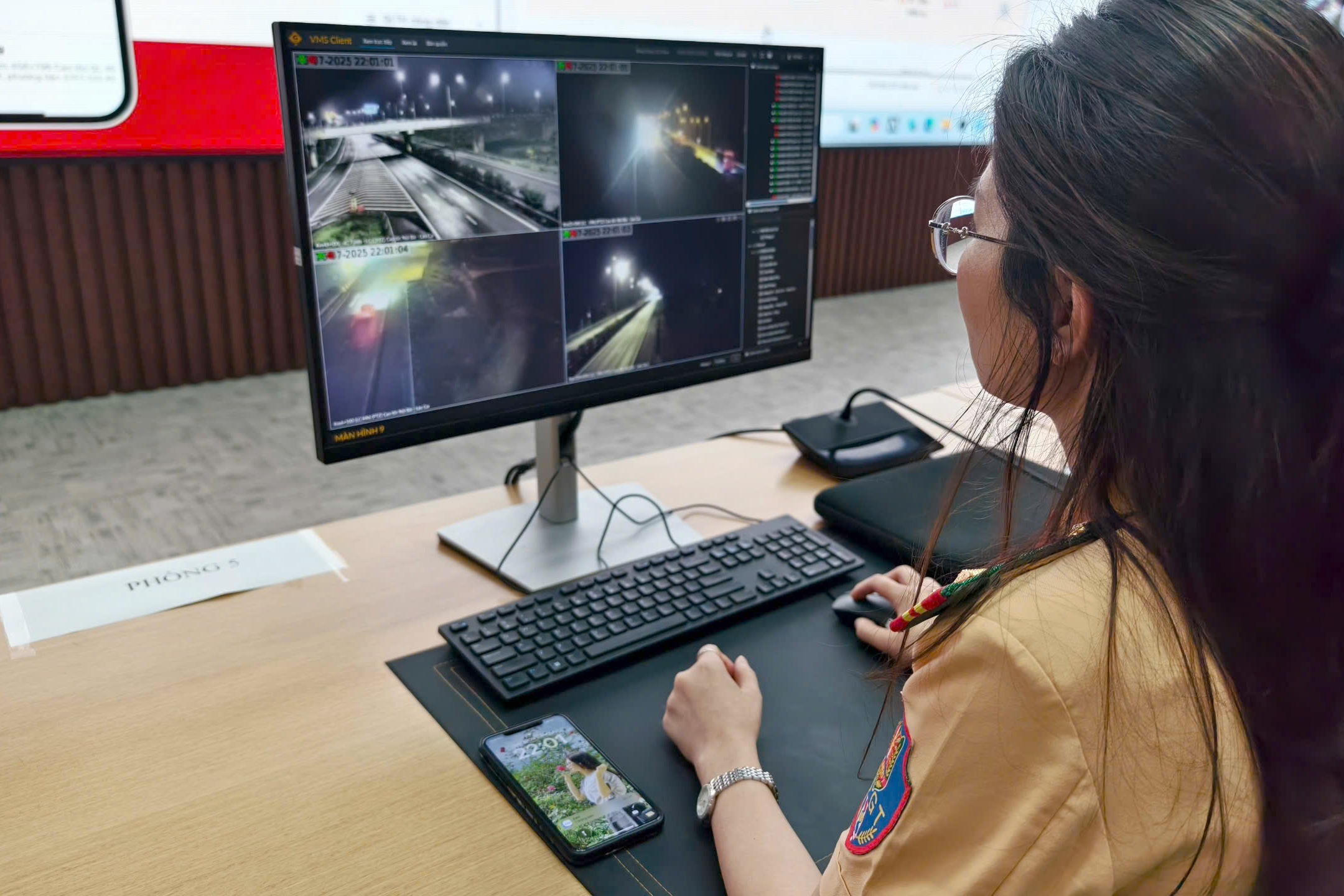 Camera AI tự động bắt lỗi vi phạm giao thông, thông báo cho chủ xe sau 2 tiếng- Ảnh 8. Camera AI tự động bắt lỗi vi phạm giao thông, thông báo cho chủ xe sau 2 tiếng- Ảnh 8.