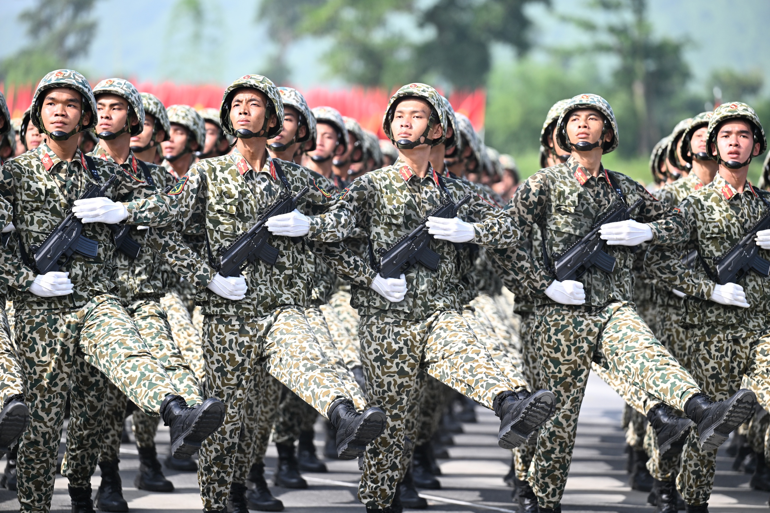 Dàn khí tài hiện đại lần đầu hợp luyện cùng khối diễu binh mừng đại lễ 2/9- Ảnh 6. Dàn khí tài hiện đại lần đầu hợp luyện cùng khối diễu binh mừng đại lễ 2/9- Ảnh 6.