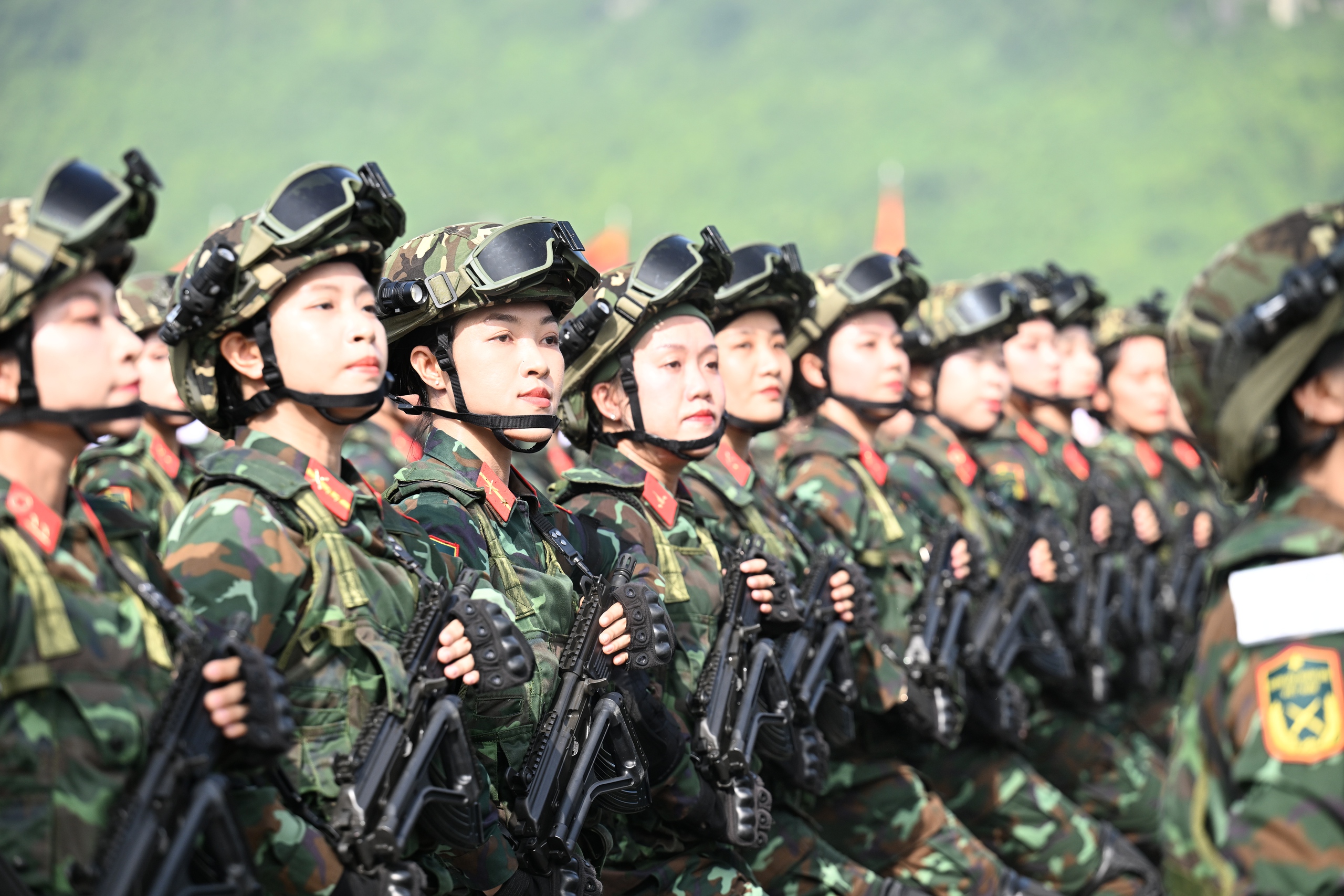 Dàn khí tài hiện đại lần đầu hợp luyện cùng khối diễu binh mừng đại lễ 2/9- Ảnh 7. Dàn khí tài hiện đại lần đầu hợp luyện cùng khối diễu binh mừng đại lễ 2/9- Ảnh 7.