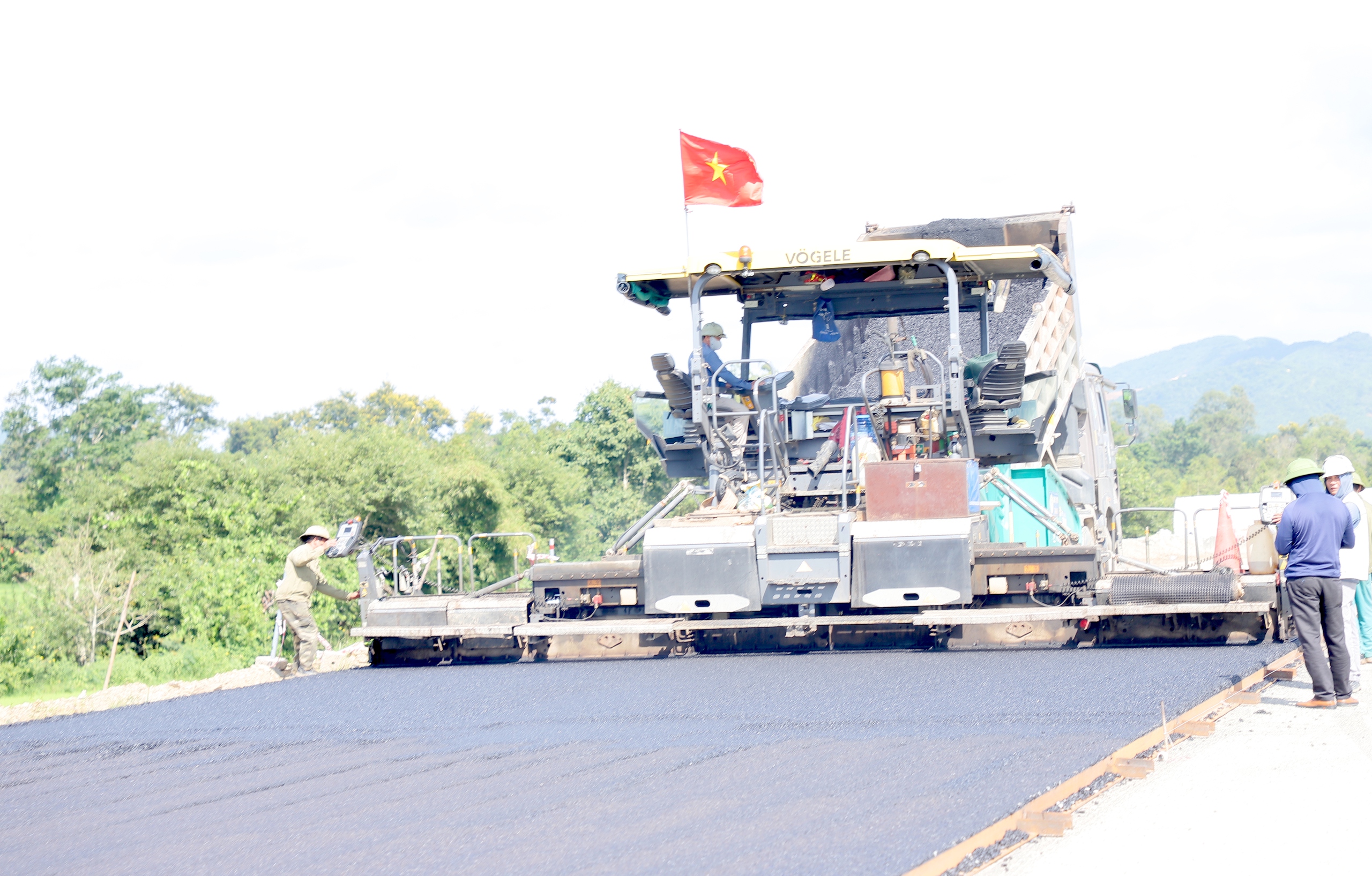 Cao tốc Khánh Hòa - Buôn Ma Thuột: Đắk Lắk quyết liệt gỡ vướng, phấn đấu về đích 31/12- Ảnh 4.