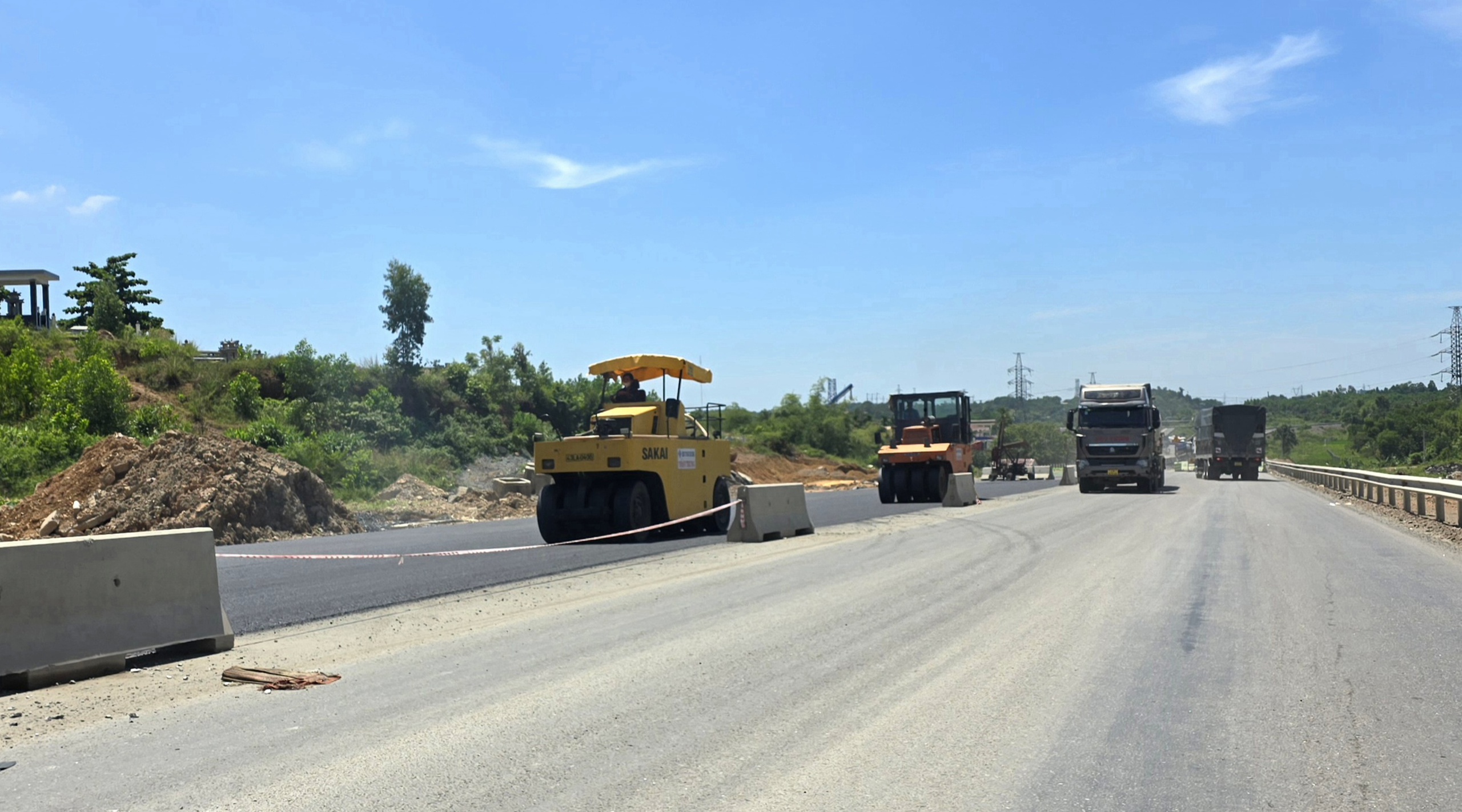 Thứ trưởng Nguyễn Việt Hùng: Hoàn thành tuyến chính cao tốc Hòa Liên - Túy Loan trước 19/8- Ảnh 3.