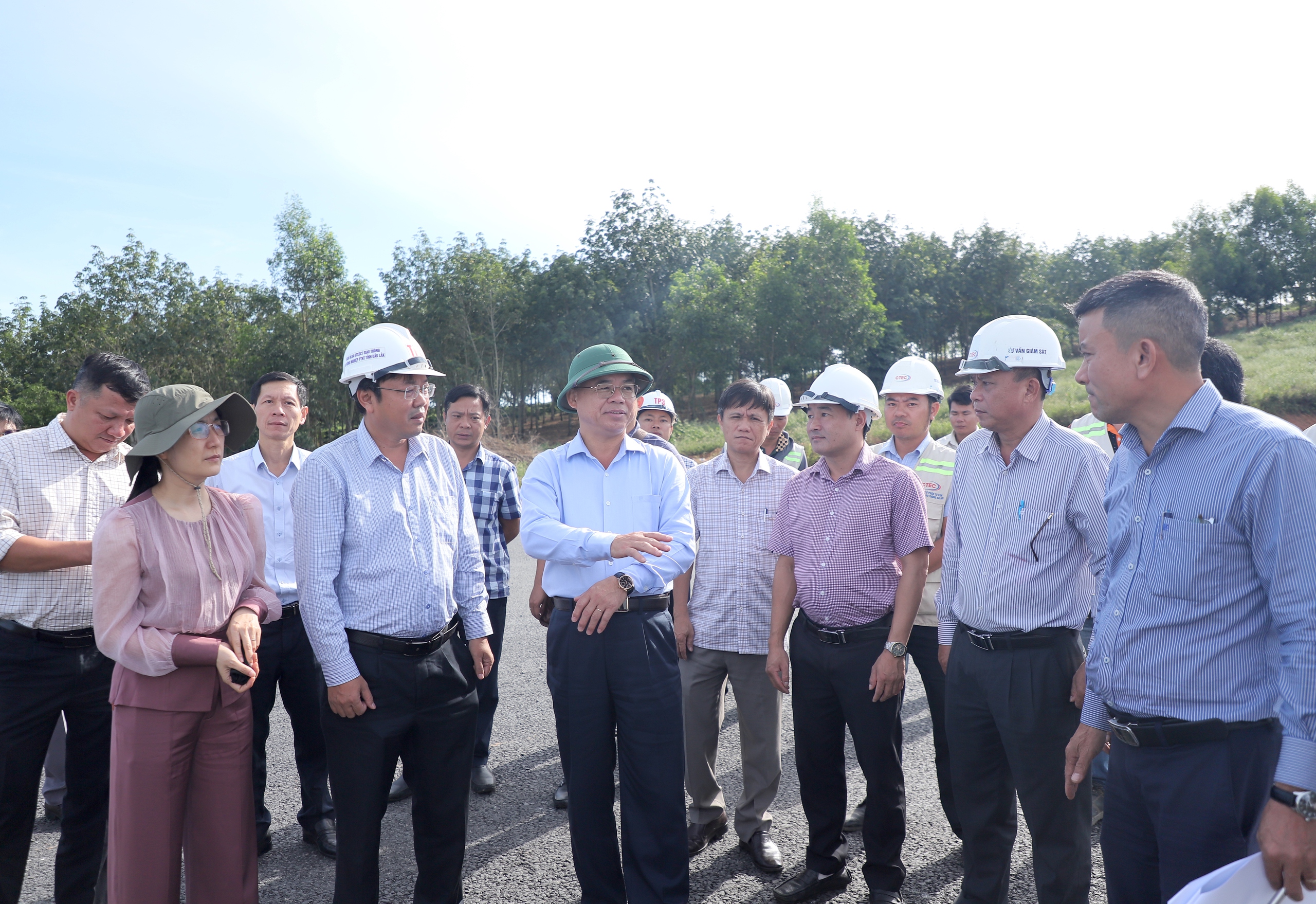 Cao tốc Khánh Hòa - Buôn Ma Thuột: Đắk Lắk quyết liệt gỡ vướng, phấn đấu về đích 31/12- Ảnh 3.