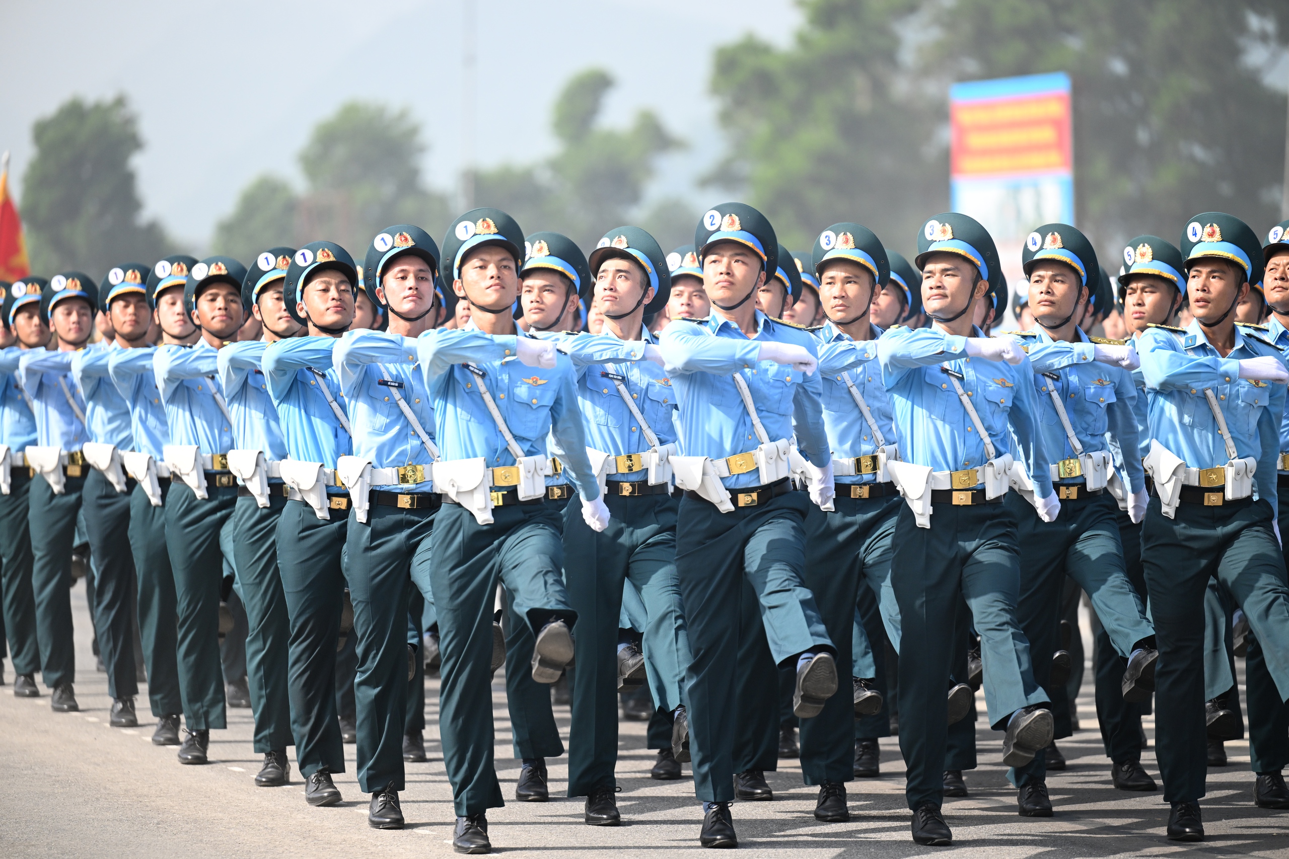 Dàn khí tài hiện đại lần đầu hợp luyện cùng khối diễu binh mừng đại lễ 2/9- Ảnh 8. Dàn khí tài hiện đại lần đầu hợp luyện cùng khối diễu binh mừng đại lễ 2/9- Ảnh 8.