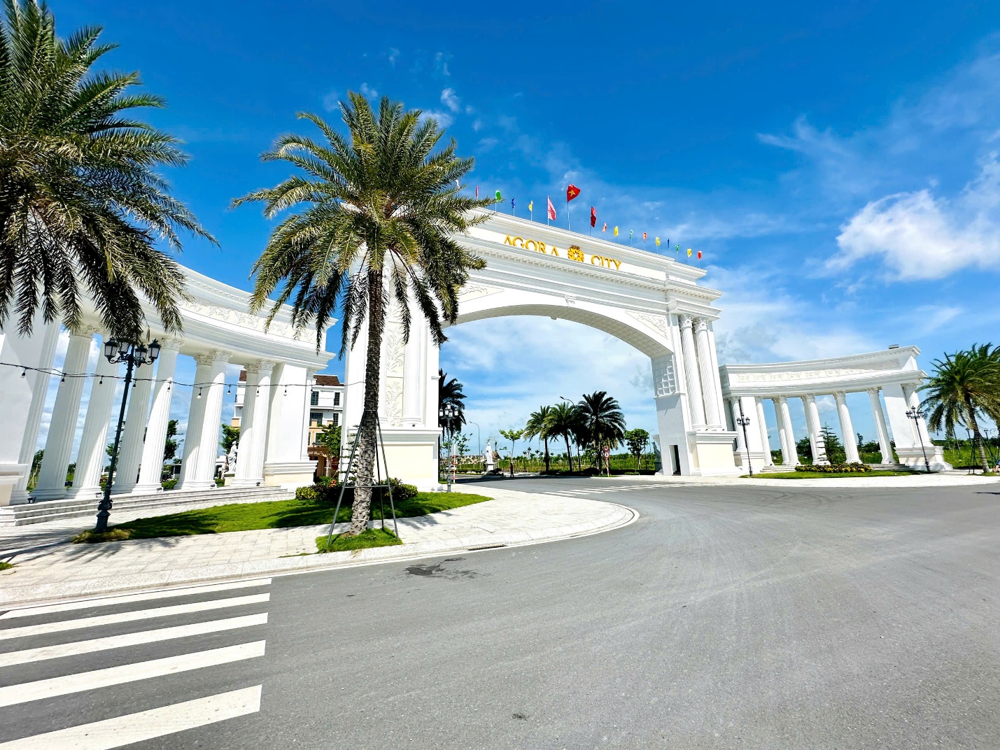 “Độc lạ” cách bán hàng tại khu đô thị phía Tây TP.HCM: Khuyến khích khách mua ở thực- Ảnh 1.