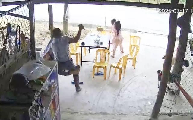 Bị vợ chửi vì ngồi quán nước, người đàn ông mang hung khí đến đâm chủ quán- Ảnh 1. Bị vợ chửi vì ngồi quán nước, người đàn ông mang hung khí đến đâm chủ quán- Ảnh 1.