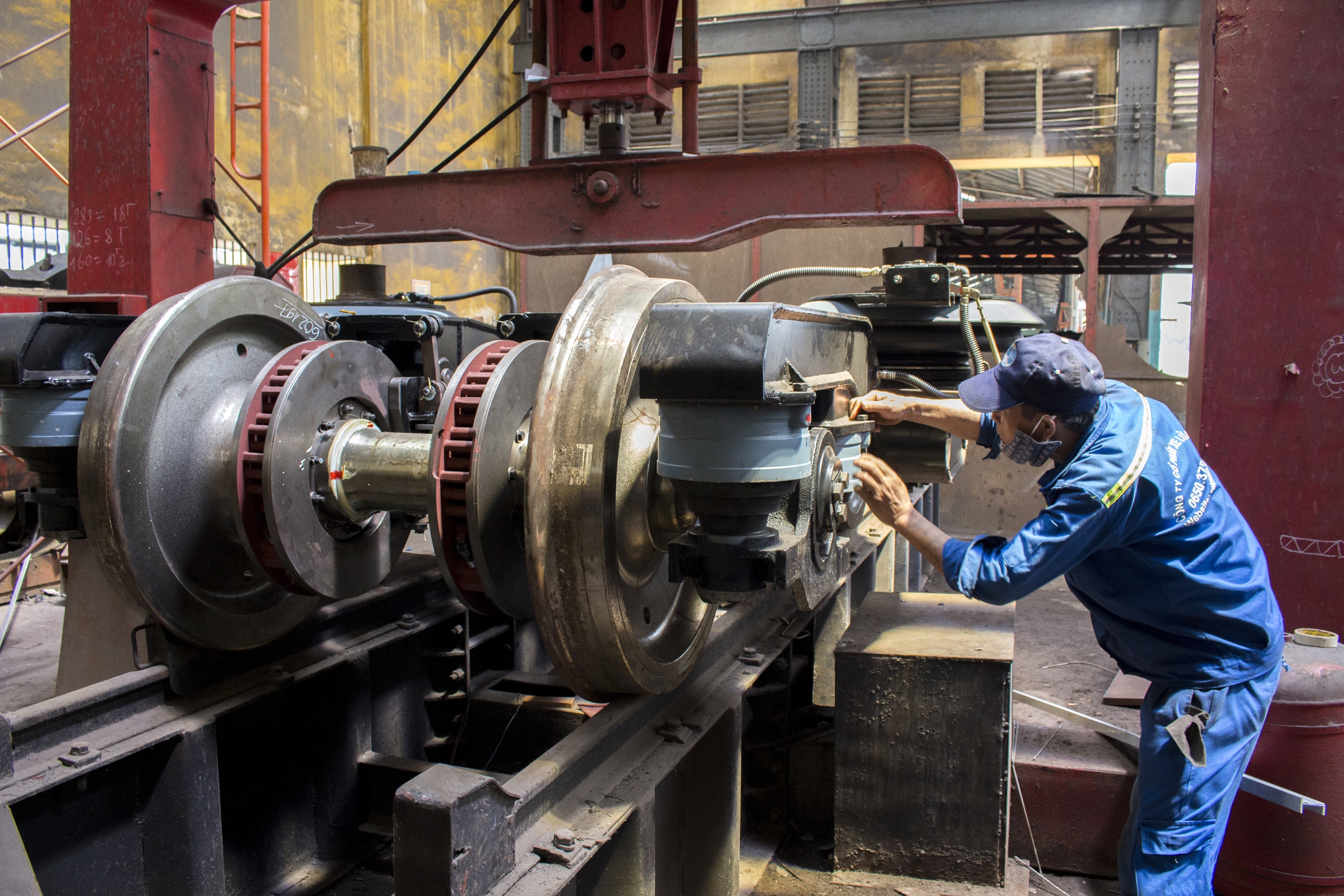Luật Đường sắt 2025: Khuyến khích chuyển giao công nghệ, ưu tiên nội địa hóa- Ảnh 1.
