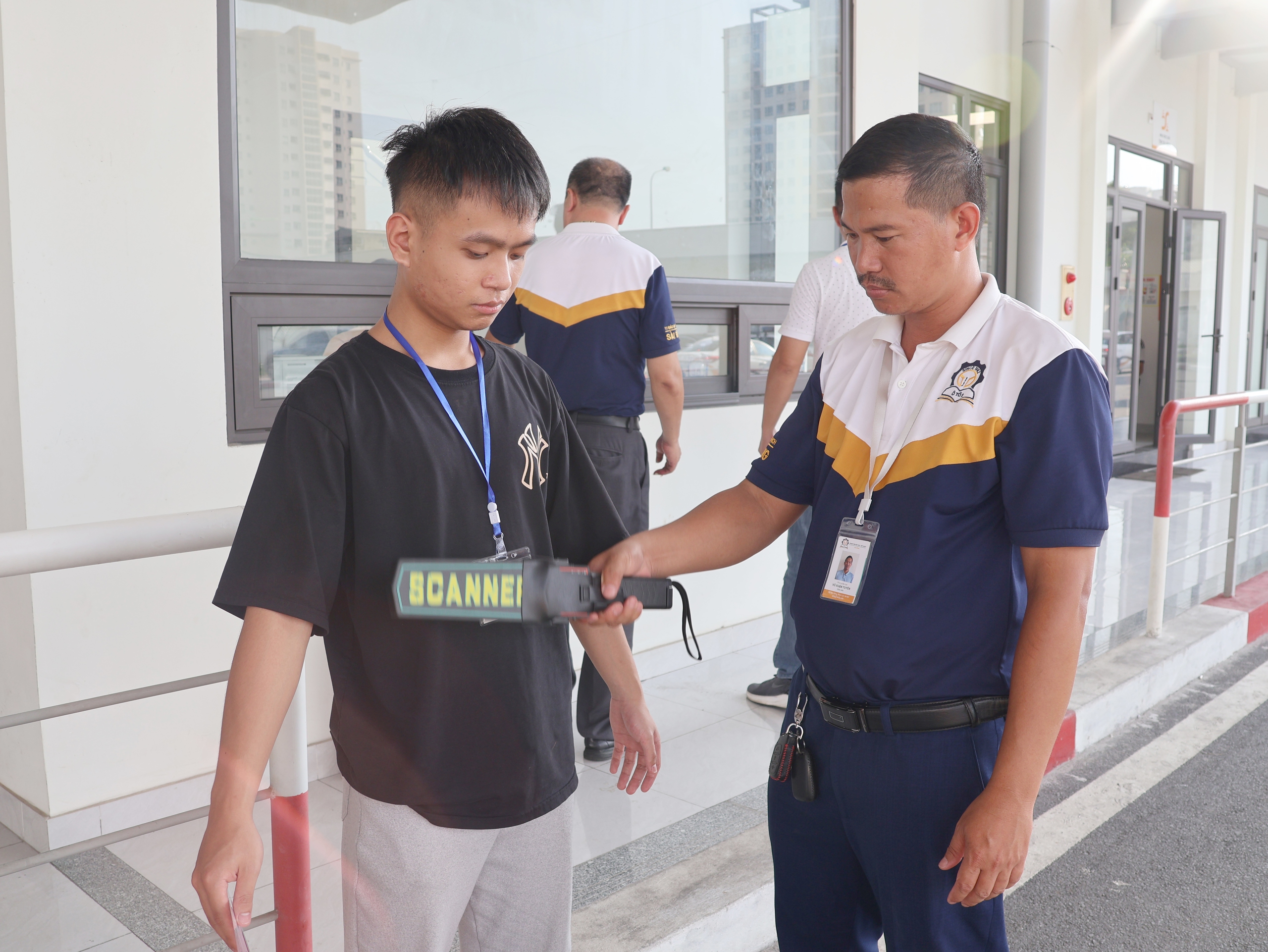 Hà Nội: Nhiều học viên xin lùi sát hạch lái xe vì sợ trượt- Ảnh 5. Hà Nội: Nhiều học viên xin lùi sát hạch lái xe vì sợ trượt- Ảnh 5.