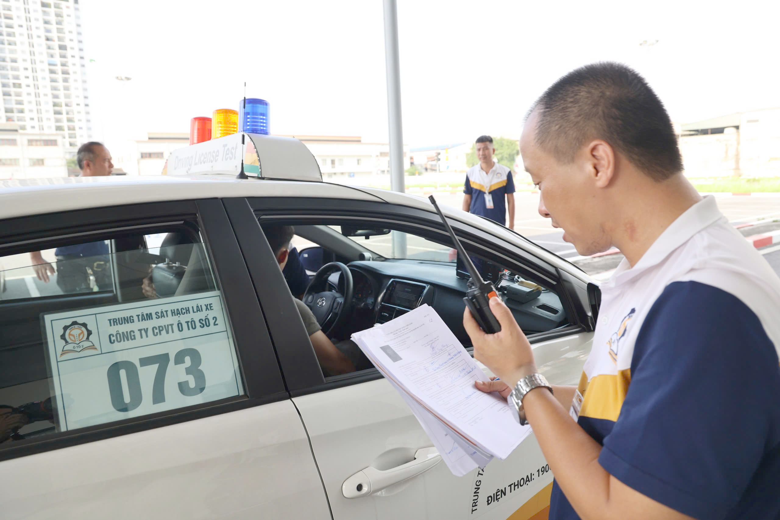 Hà Nội: Nhiều học viên xin lùi sát hạch lái xe vì sợ trượt- Ảnh 2. Hà Nội: Nhiều học viên xin lùi sát hạch lái xe vì sợ trượt- Ảnh 2.