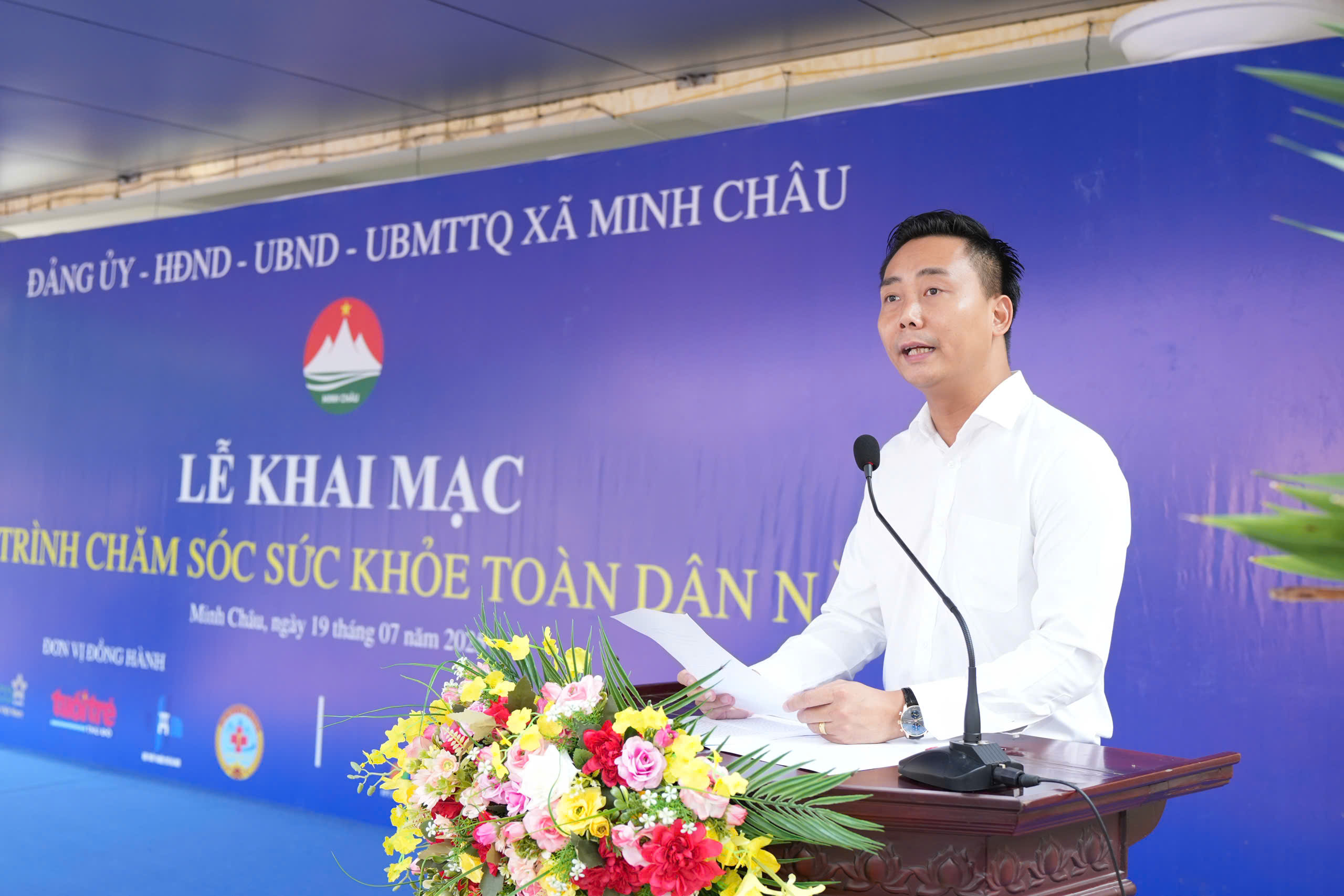 Xã đầu tiên trên cả nước khám sức khỏe miễn phí cho toàn bộ người dân- Ảnh 18. Xã đầu tiên trên cả nước khám sức khỏe miễn phí cho toàn bộ người dân- Ảnh 18.