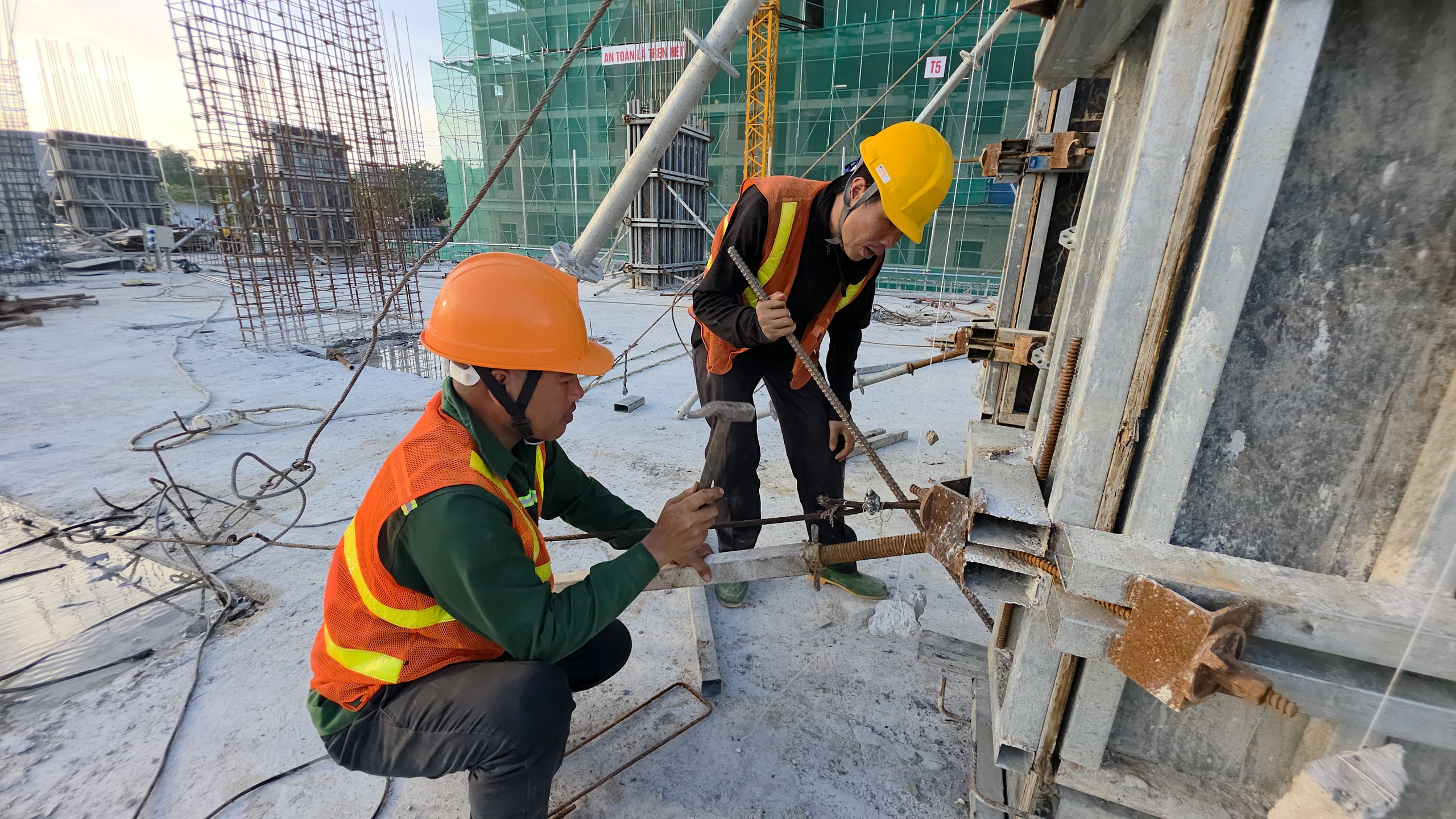 Tăng tốc về đích trên công trường nhà ở xã hội ở Lào Cai- Ảnh 6.