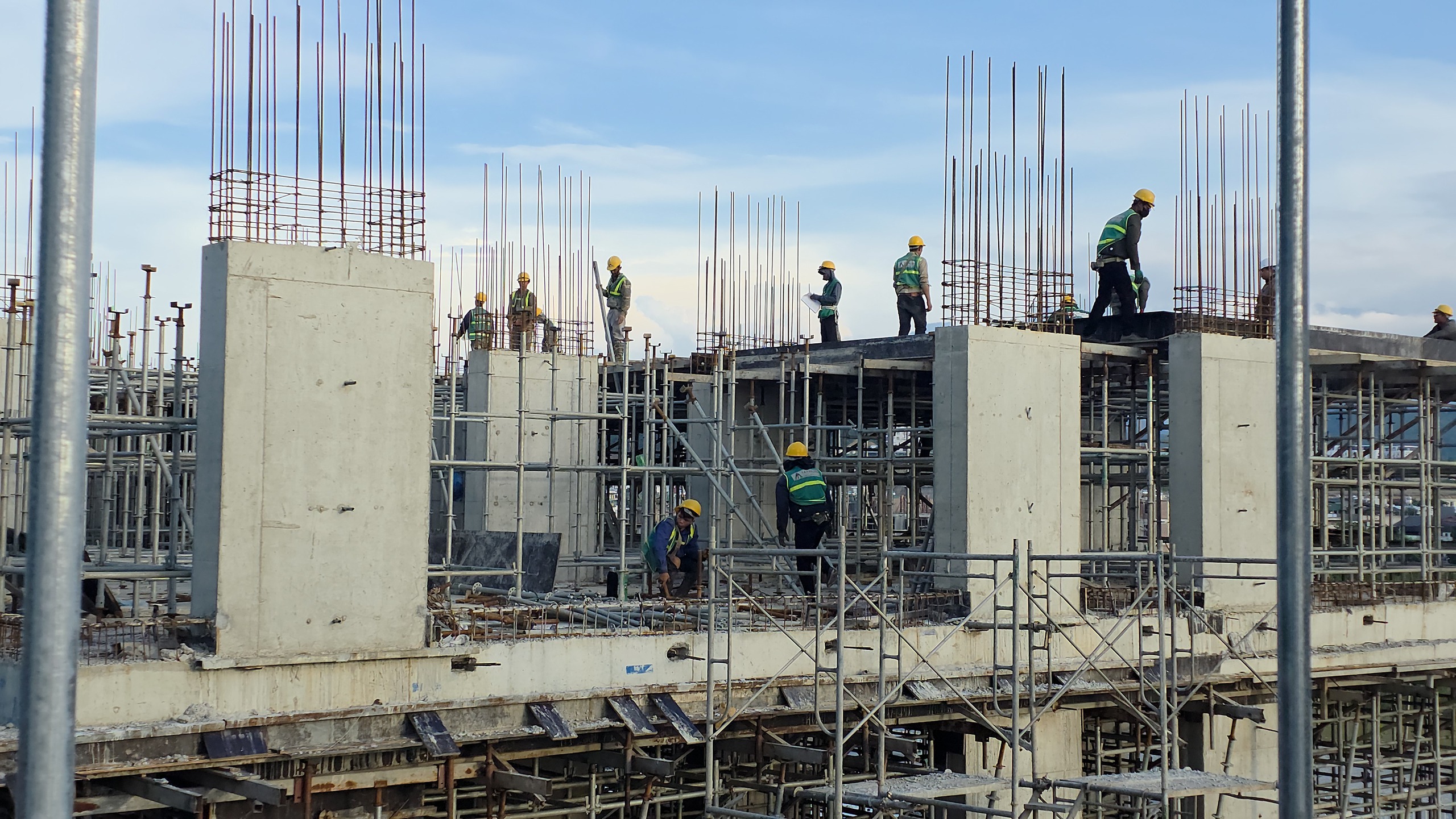 Tăng tốc về đích trên công trường nhà ở xã hội ở Lào Cai- Ảnh 2.