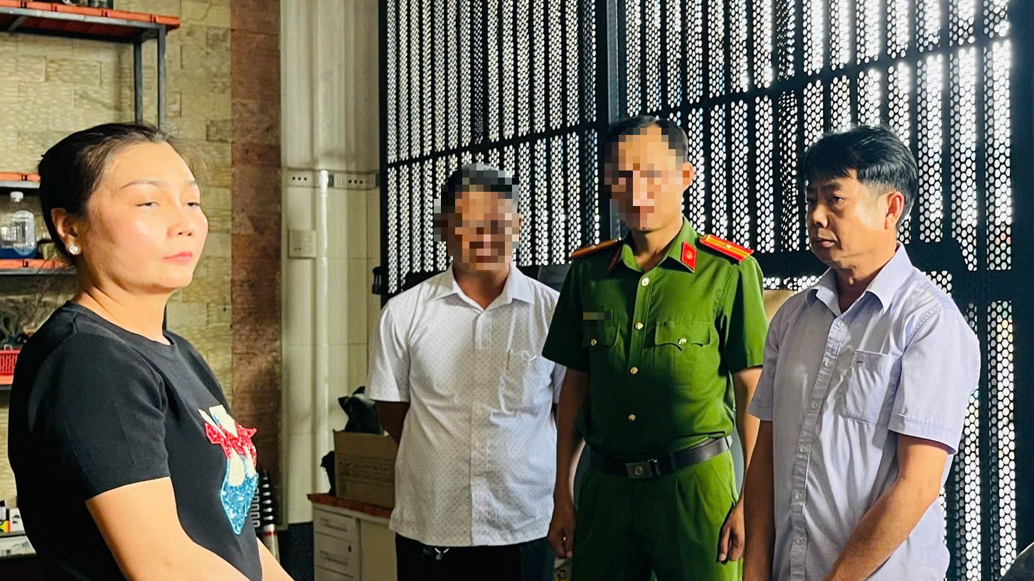 Cà Mau: Bắt tạm giam cặp vợ chồng lừa đảo chiếm đoạt tiền tỷ- Ảnh 1.