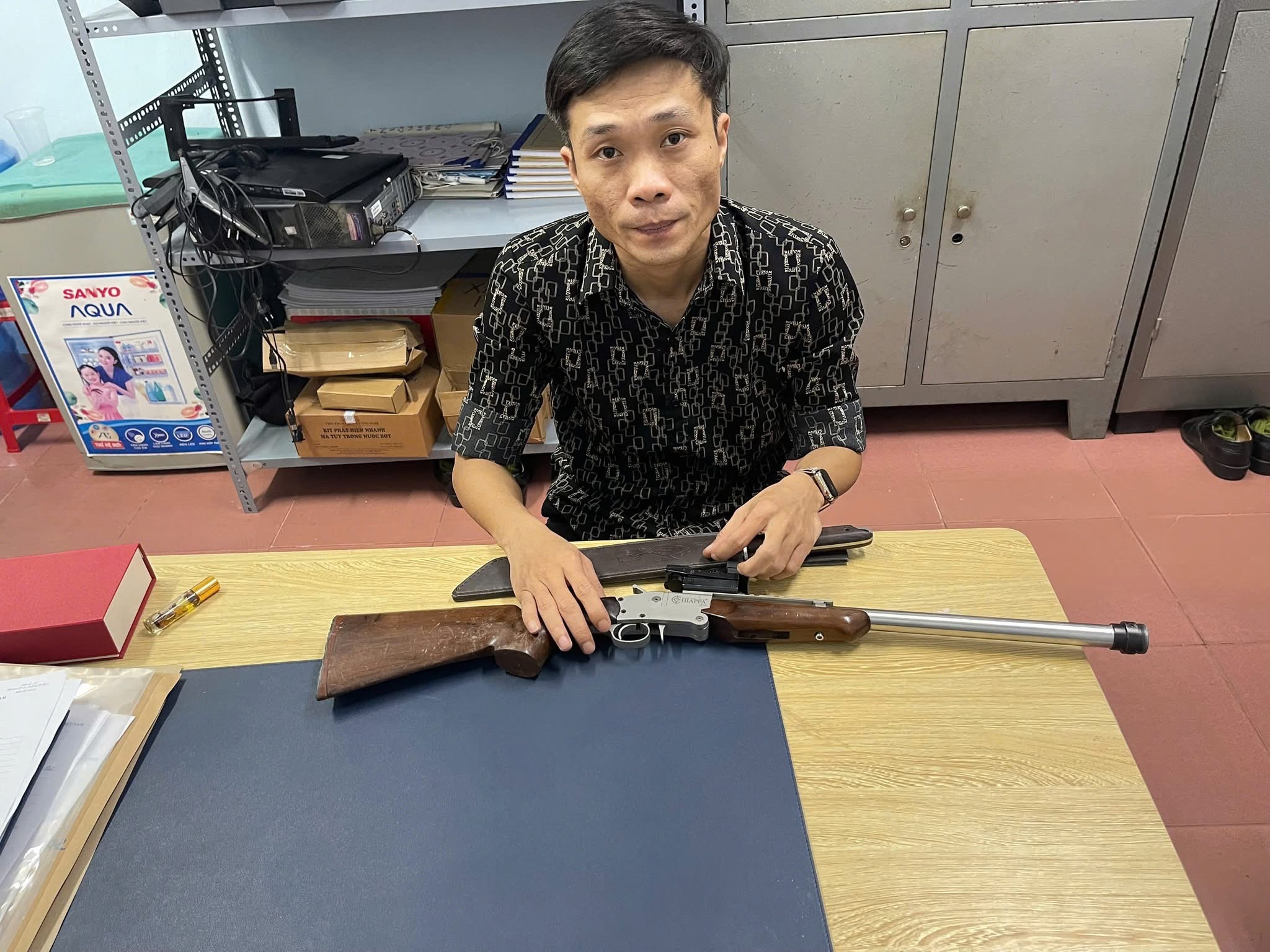 Gia Lai: Nhóm thanh niên mang hung khí đi ăn nhậu, quỵt tiền rồi phá quán- Ảnh 1.