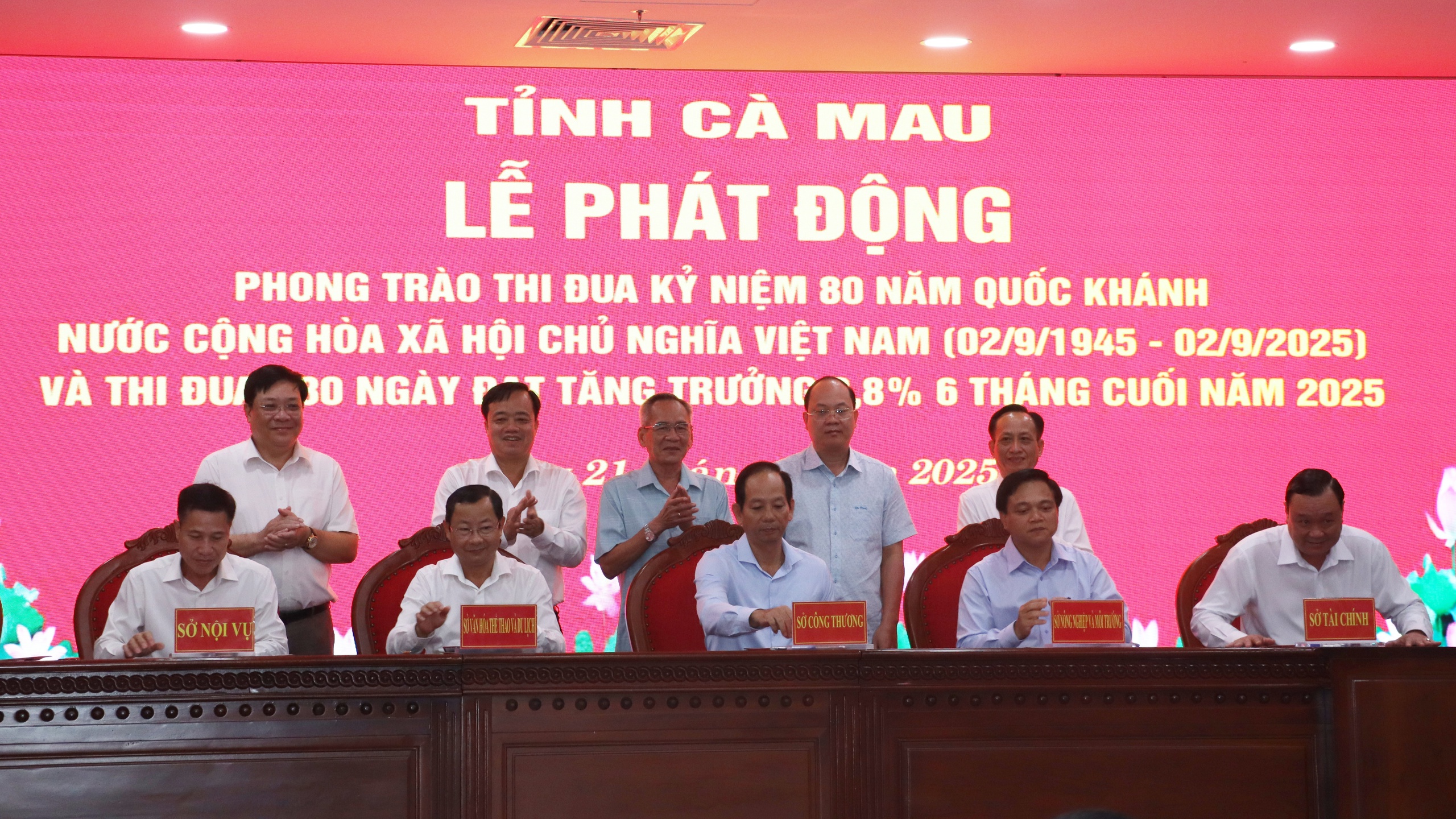 Cà Mau quyết tâm tạo đột phá tăng trưởng 8,8% 6 tháng cuối năm 2025- Ảnh 2.