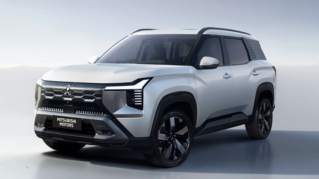 Ba phiên bản Mitsubishi Destinator sắp bán tại Việt Nam khác nhau những gì?- Ảnh 1. Ba phiên bản Mitsubishi Destinator sắp bán tại Việt Nam khác nhau những gì?- Ảnh 1.