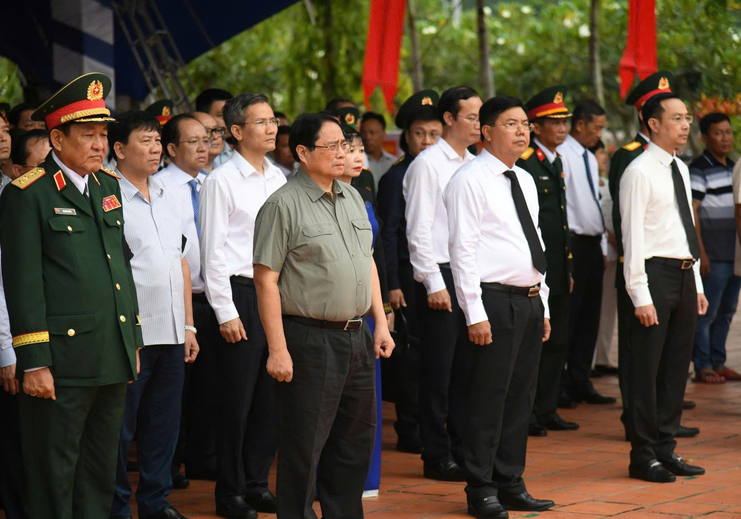 Thủ tướng Phạm Minh Chính dự lễ truy điệu, an táng hài cốt liệt sĩ tại An Giang- Ảnh 1. Thủ tướng Phạm Minh Chính dự lễ truy điệu, an táng hài cốt liệt sĩ tại An Giang- Ảnh 1.