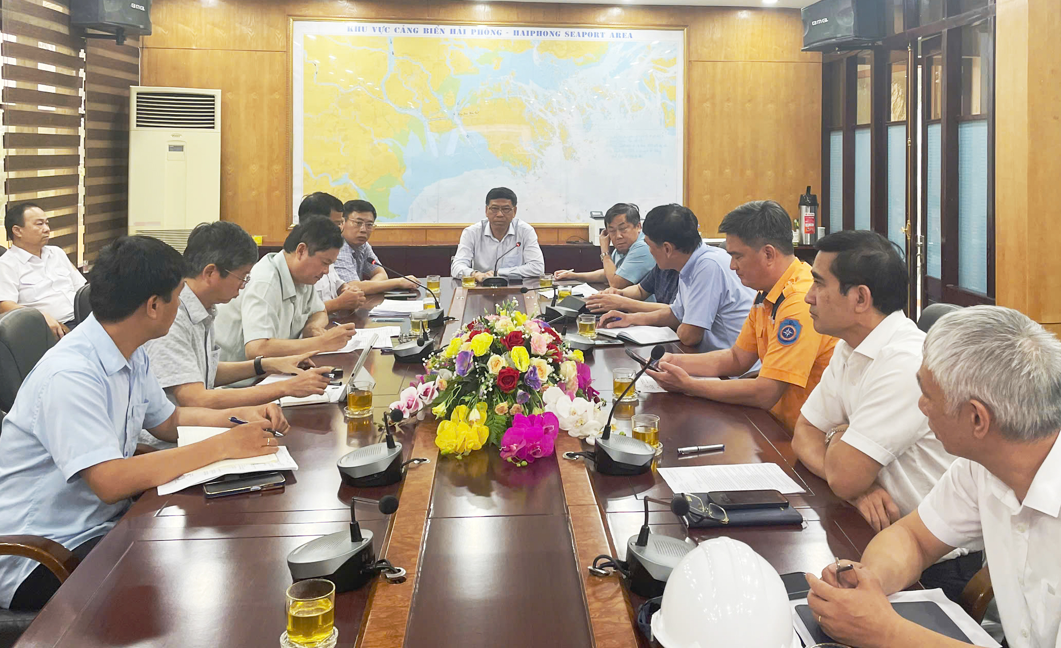 Thứ trưởng Nguyễn Xuân Sang kiểm tra công tác ứng phó bão số 3 tại Quảng Ninh, Hải Phòng- Ảnh 2. Thứ trưởng Nguyễn Xuân Sang kiểm tra công tác ứng phó bão số 3 tại Quảng Ninh, Hải Phòng- Ảnh 2.