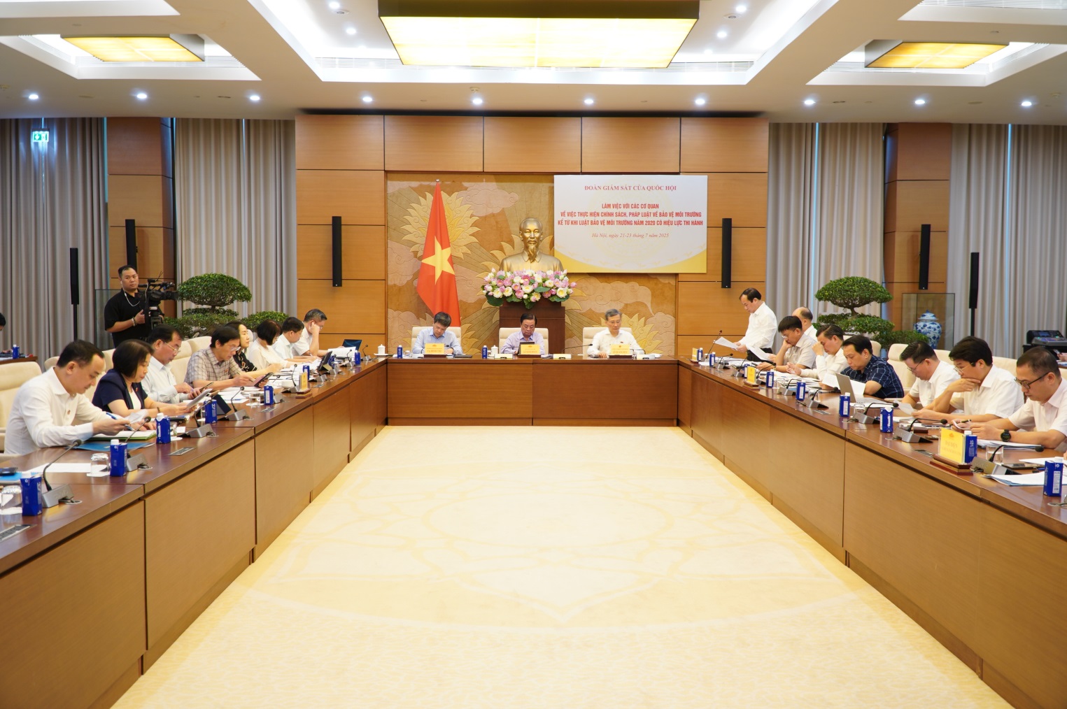 Phát triển hạ tầng giao thông và đô thị thông minh để giảm tác động môi trường- Ảnh 3. F:\DCIM\100MSDCF\DSC03993.JPG