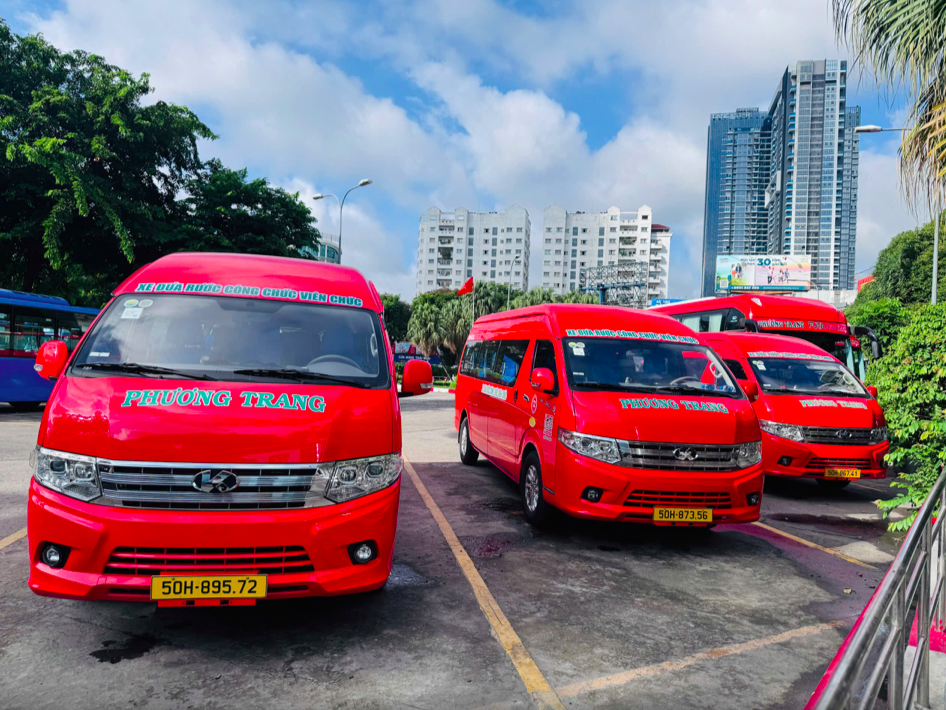 Công chức từ Bình Dương, Bà Rịa - Vũng Tàu đi xe đưa rước về TP.HCM làm việc tăng- Ảnh 1. Công chức từ Bình Dương, Bà Rịa - Vũng Tàu đi xe đưa rước về TP.HCM làm việc tăng- Ảnh 1.