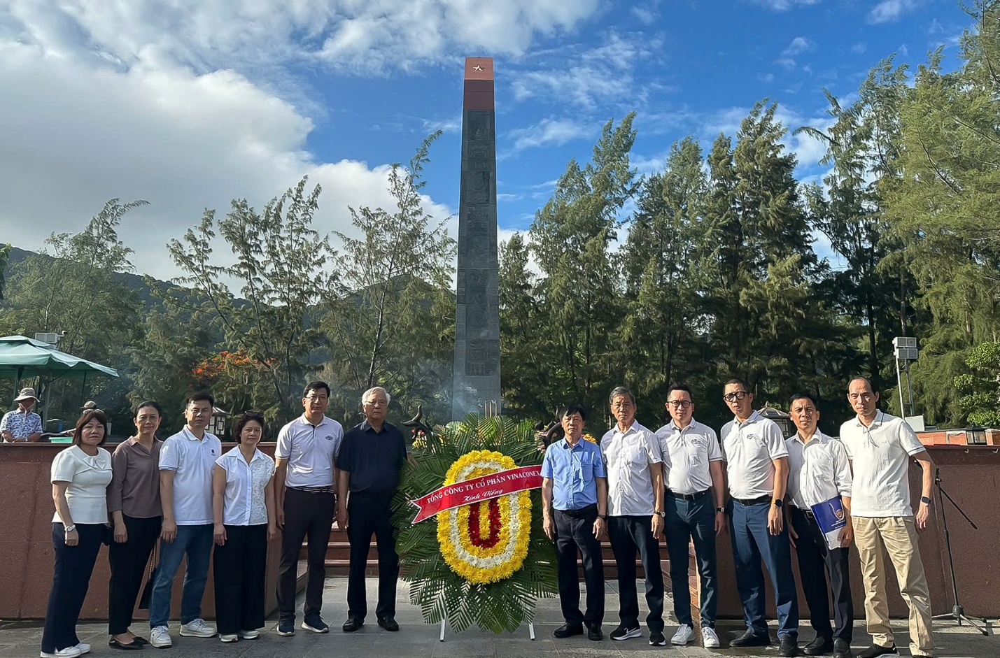 Nhiều hoạt động tri ân các anh hùng, liệt sỹ trong tháng 7- Ảnh 4. Nhiều hoạt động tri ân các anh hùng, liệt sỹ trong tháng 7- Ảnh 4.