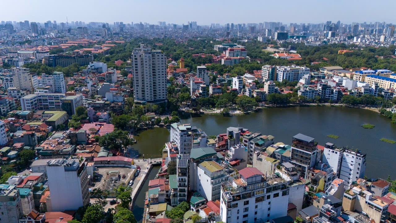 Giá chung cư tại Hà Nội, TP.HCM "leo thang", vì sao nhu cầu mua vẫn cao?- Ảnh 3. Giá chung cư tại Hà Nội, TP.HCM "leo thang", vì sao nhu cầu mua vẫn cao?- Ảnh 3.