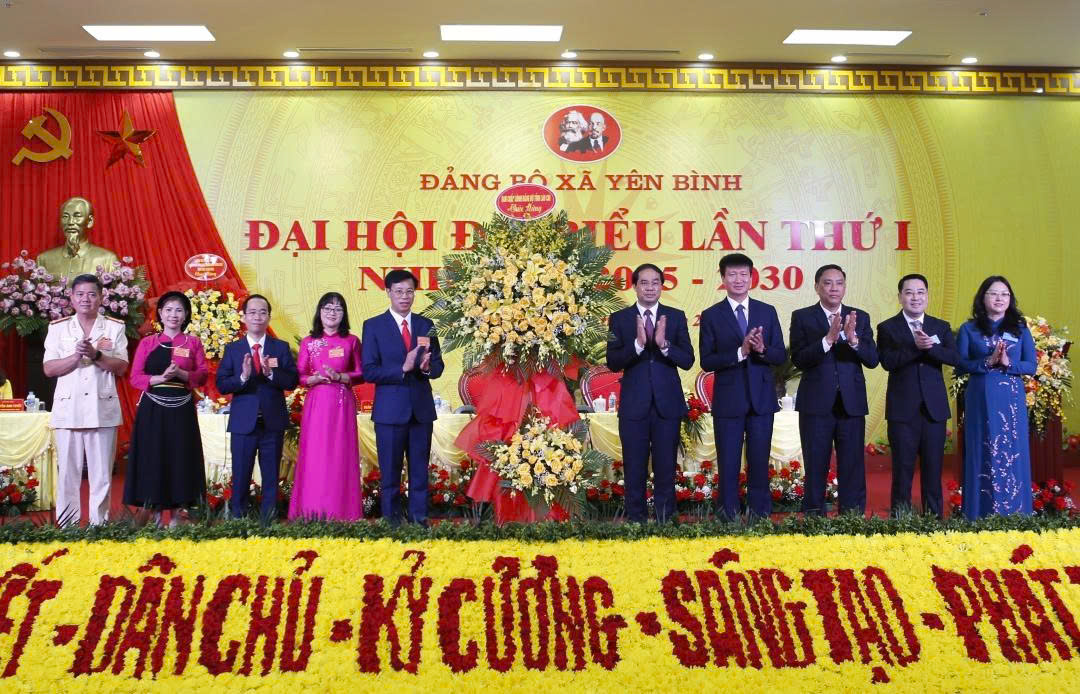 Đại hội điểm cơ sở đầu tiên ở Lào Cai diễn ra theo hình thức "đại hội số"- Ảnh 9. Đại hội điểm cơ sở đầu tiên ở Lào Cai diễn ra theo hình thức "đại hội số"- Ảnh 9.