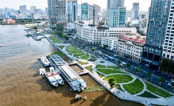 TP.HCM kiểm tra an toàn phương tiện thủy tại bến Bạch Đằng- Ảnh 1. TP.HCM kiểm tra an toàn phương tiện thủy tại bến Bạch Đằng- Ảnh 1.