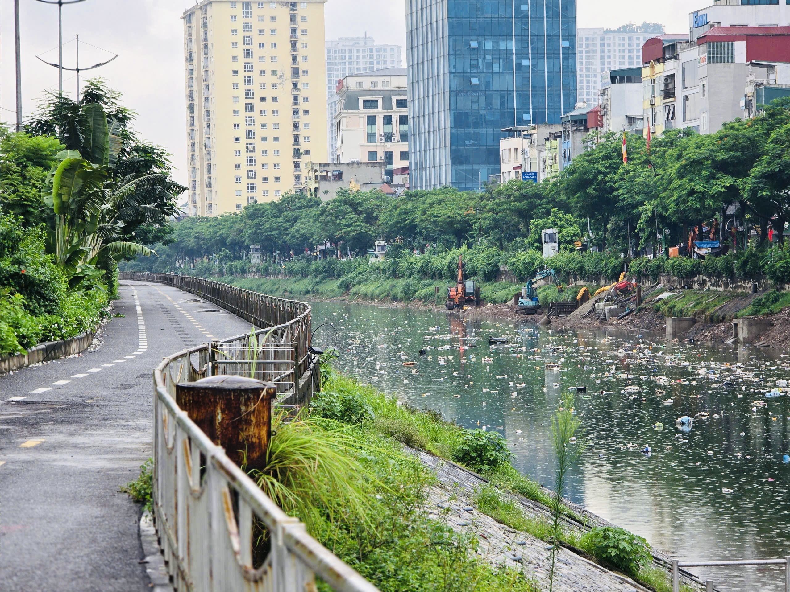 Hà Nội chuyển giao công trình thủy lợi thoát nước đô thị về Sở Xây dựng quản lý- Ảnh 1. Hà Nội chuyển giao công trình thủy lợi thoát nước đô thị về Sở Xây dựng quản lý- Ảnh 1.
