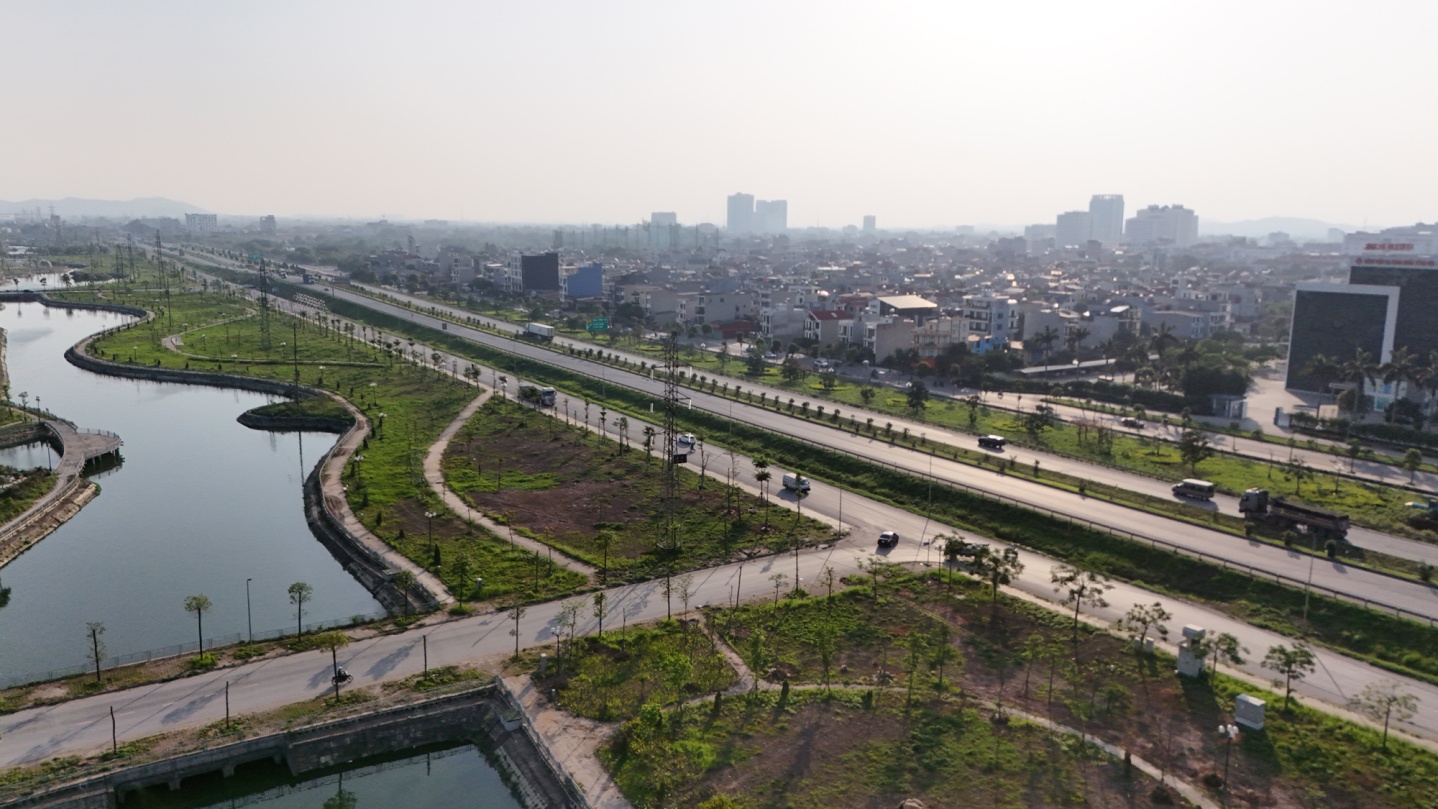 Thị trường bất động sản có nhiều điểm lợi sau hình thành chính quyền hai cấp- Ảnh 1. C:\Users\ASUS\Downloads\DJI_20250512165540_0060_D.jpg