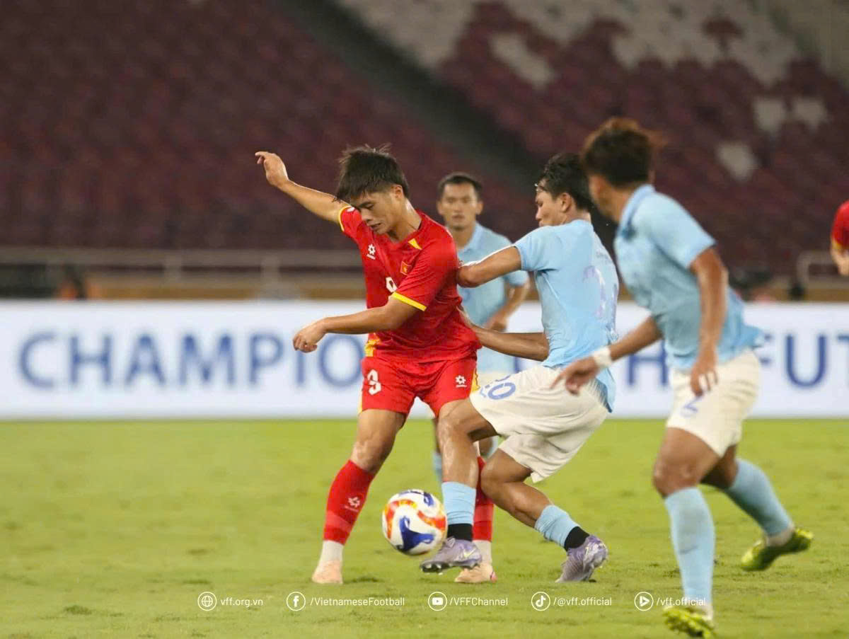 U23 Đông Nam Á: Thắng nhẹ Campuchia, U23 Việt Nam hiên ngang vào bán kết- Ảnh 2. U23 Đông Nam Á: Thắng nhẹ Campuchia, U23 Việt Nam hiên ngang vào bán kết- Ảnh 2.